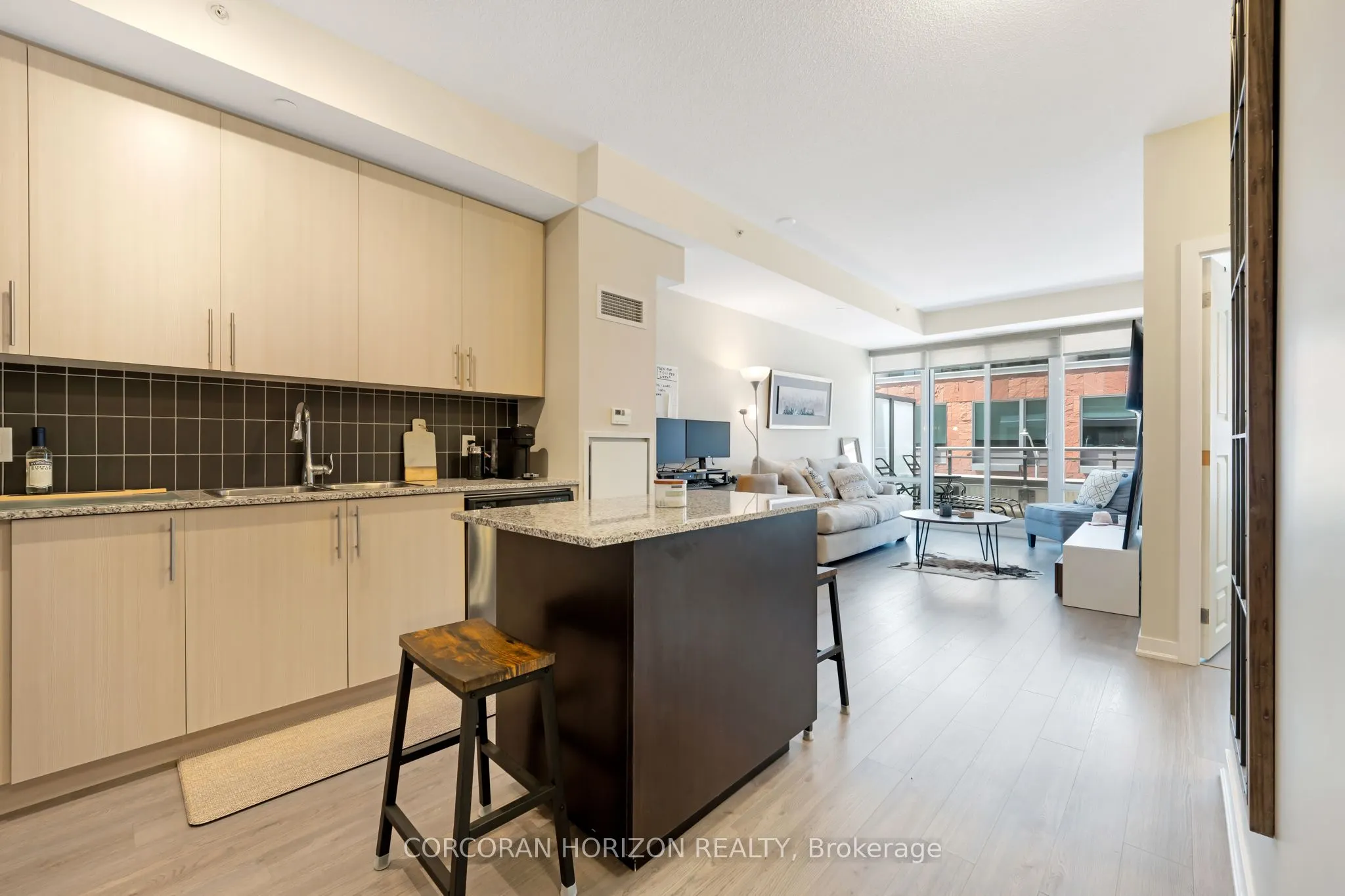 85 Duke Street, #214