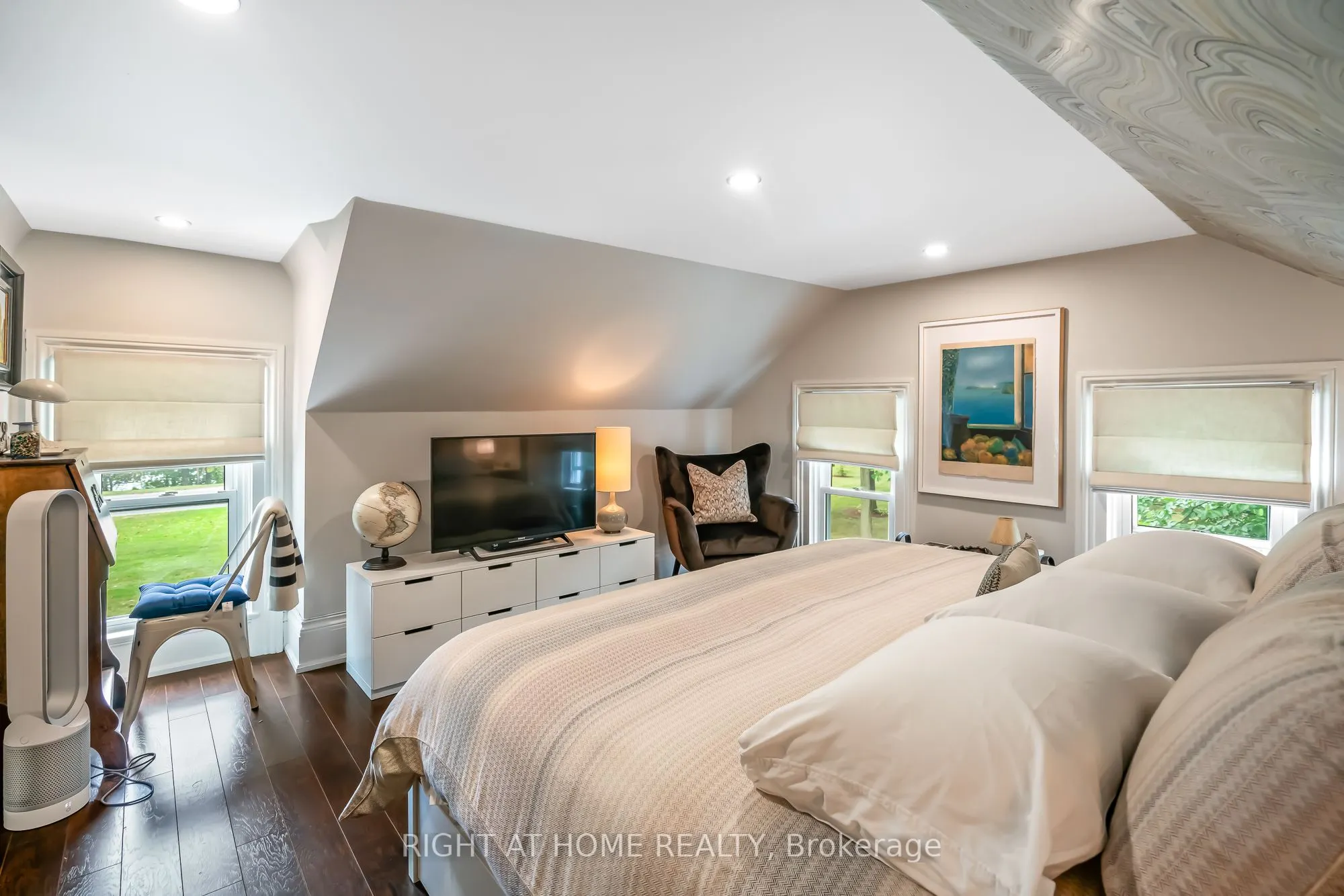 14894 Niagara River Parkway