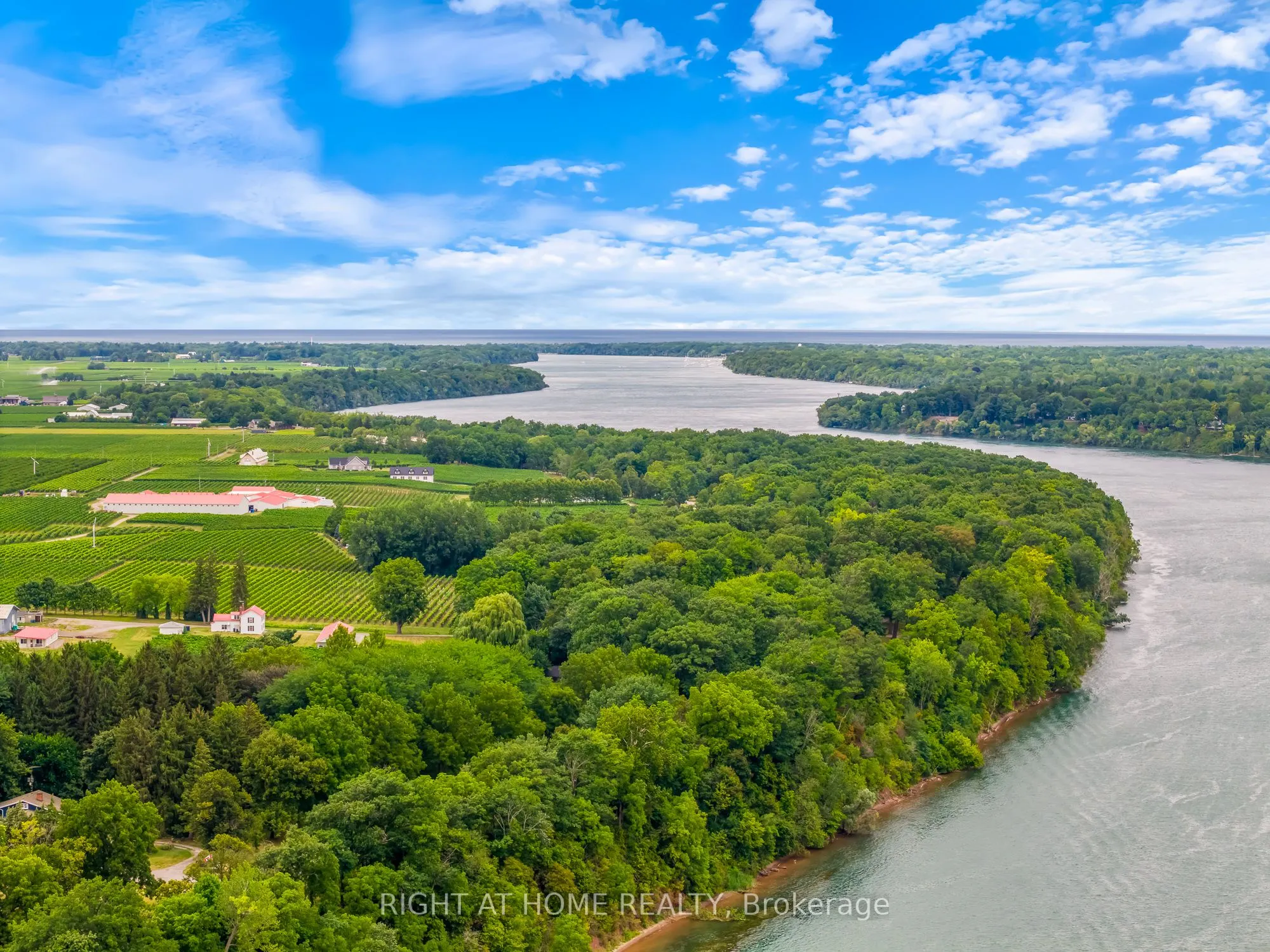 14894 Niagara River Parkway