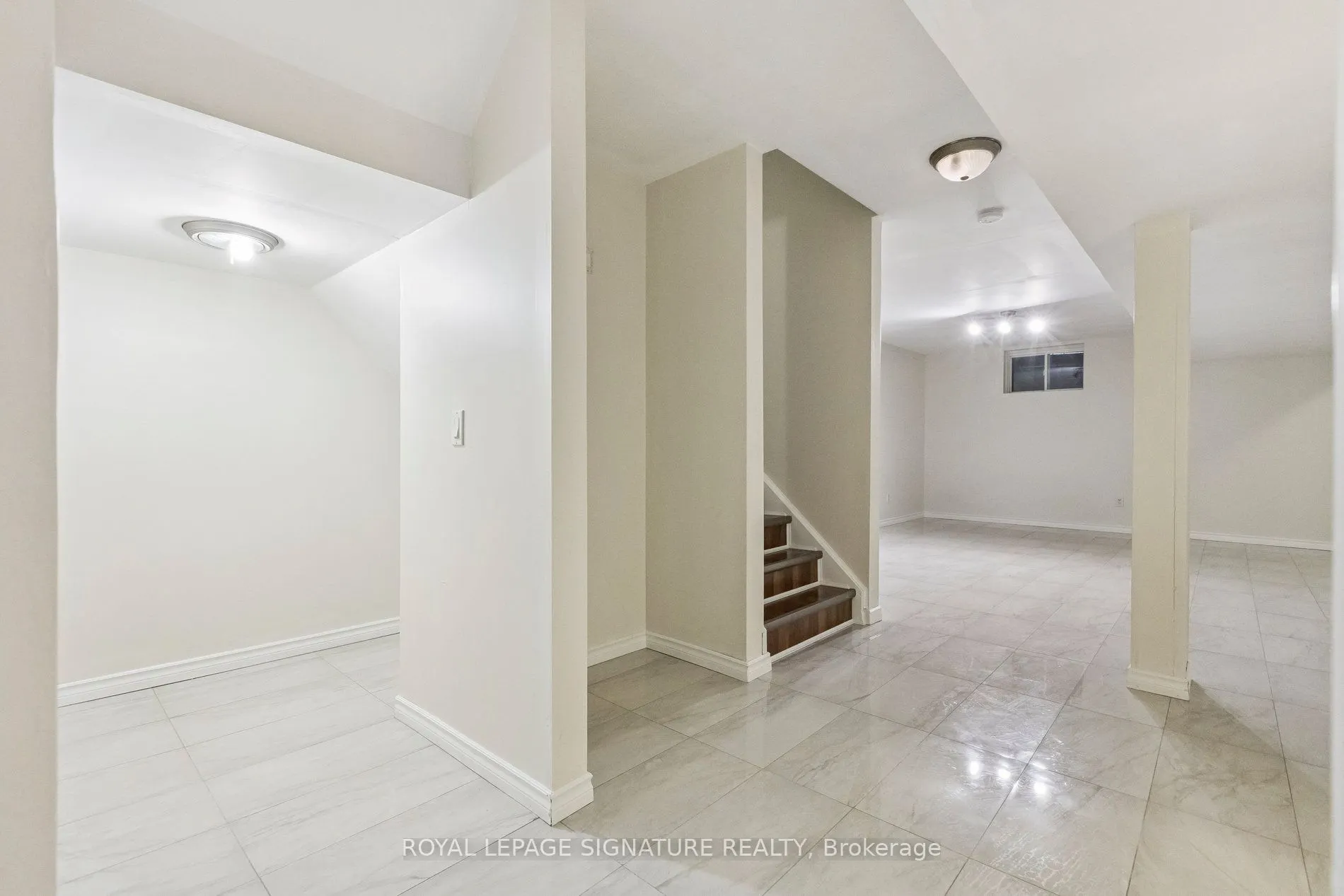 30 Vipond Street