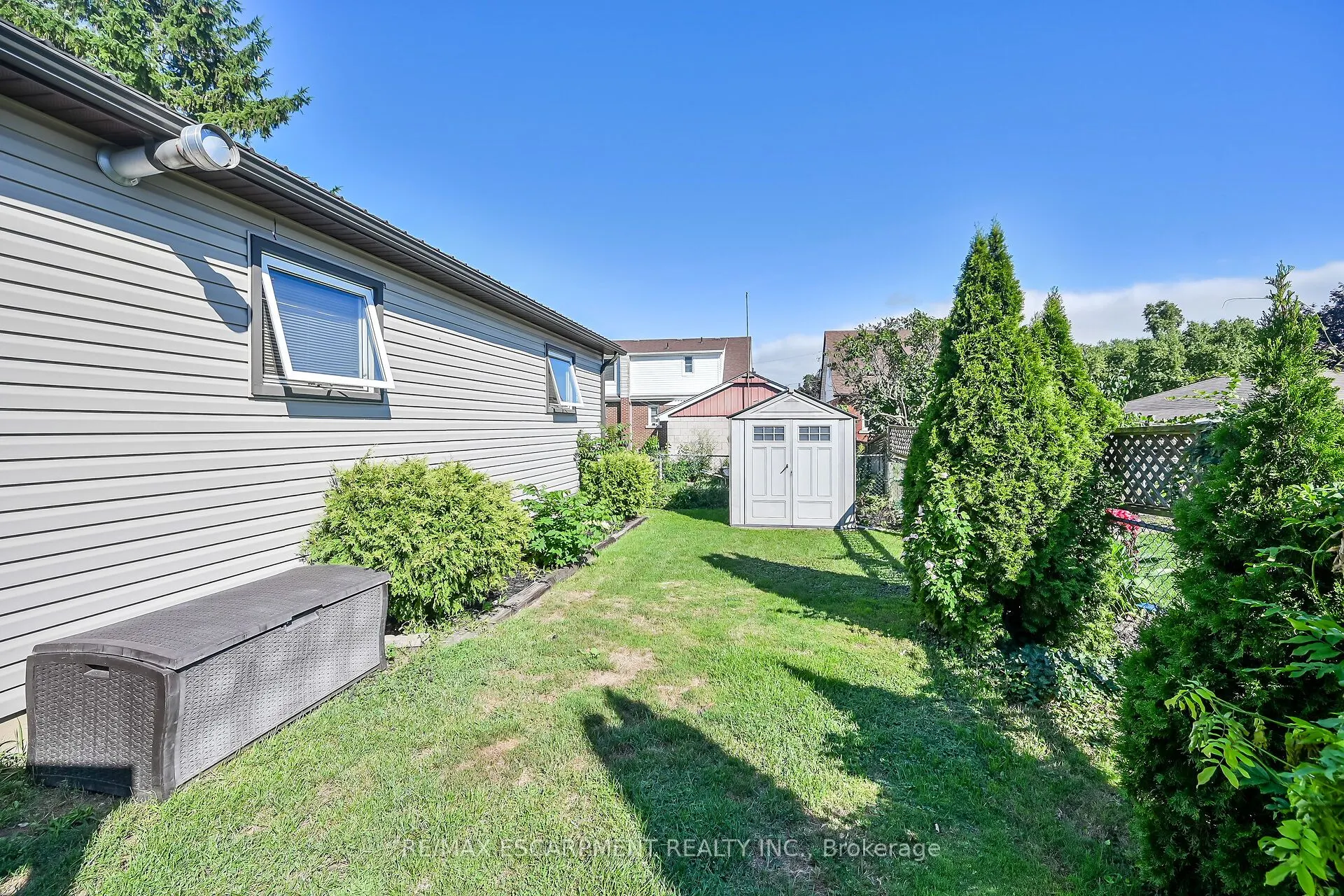 533 Cochrane Road