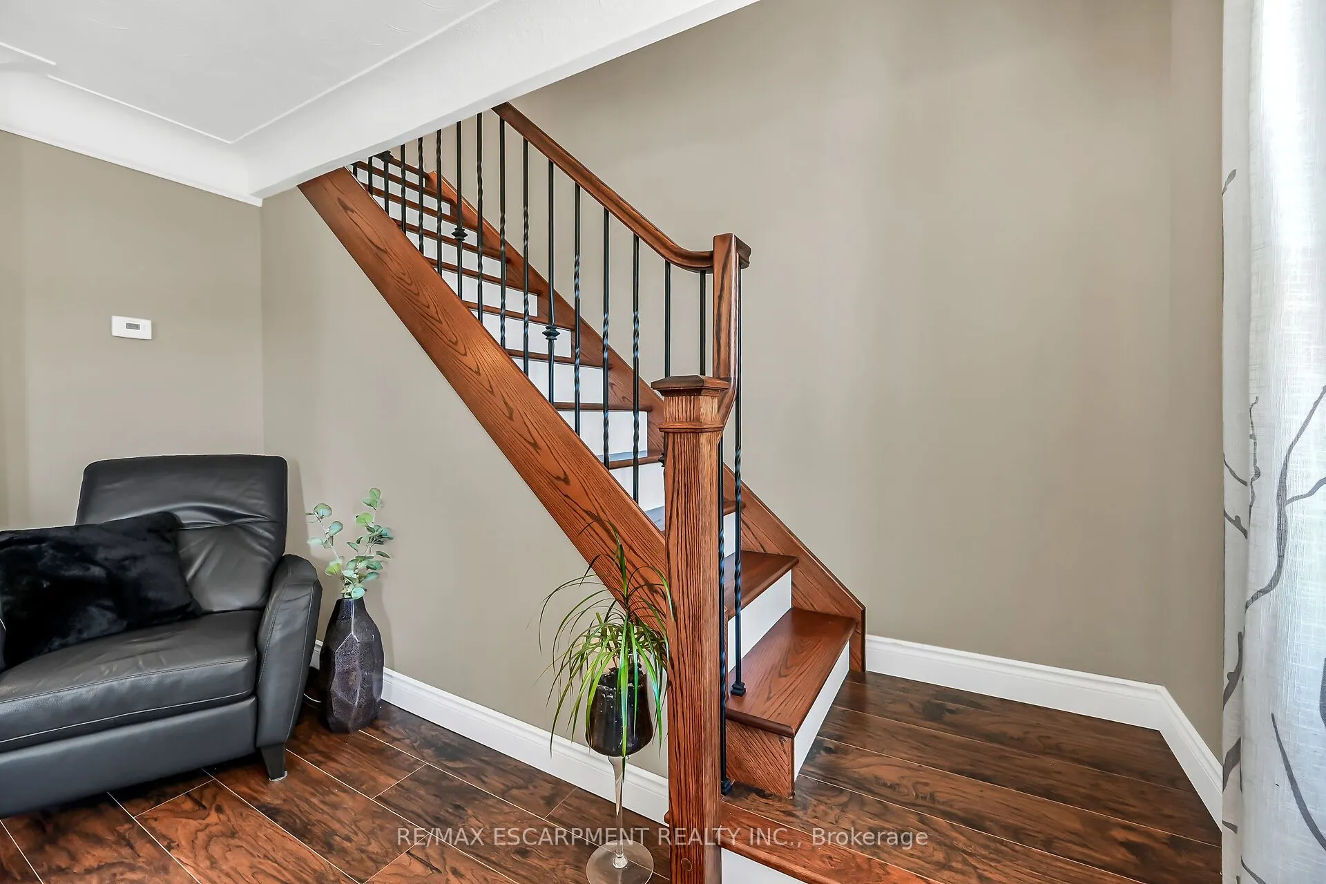 533 Cochrane Road