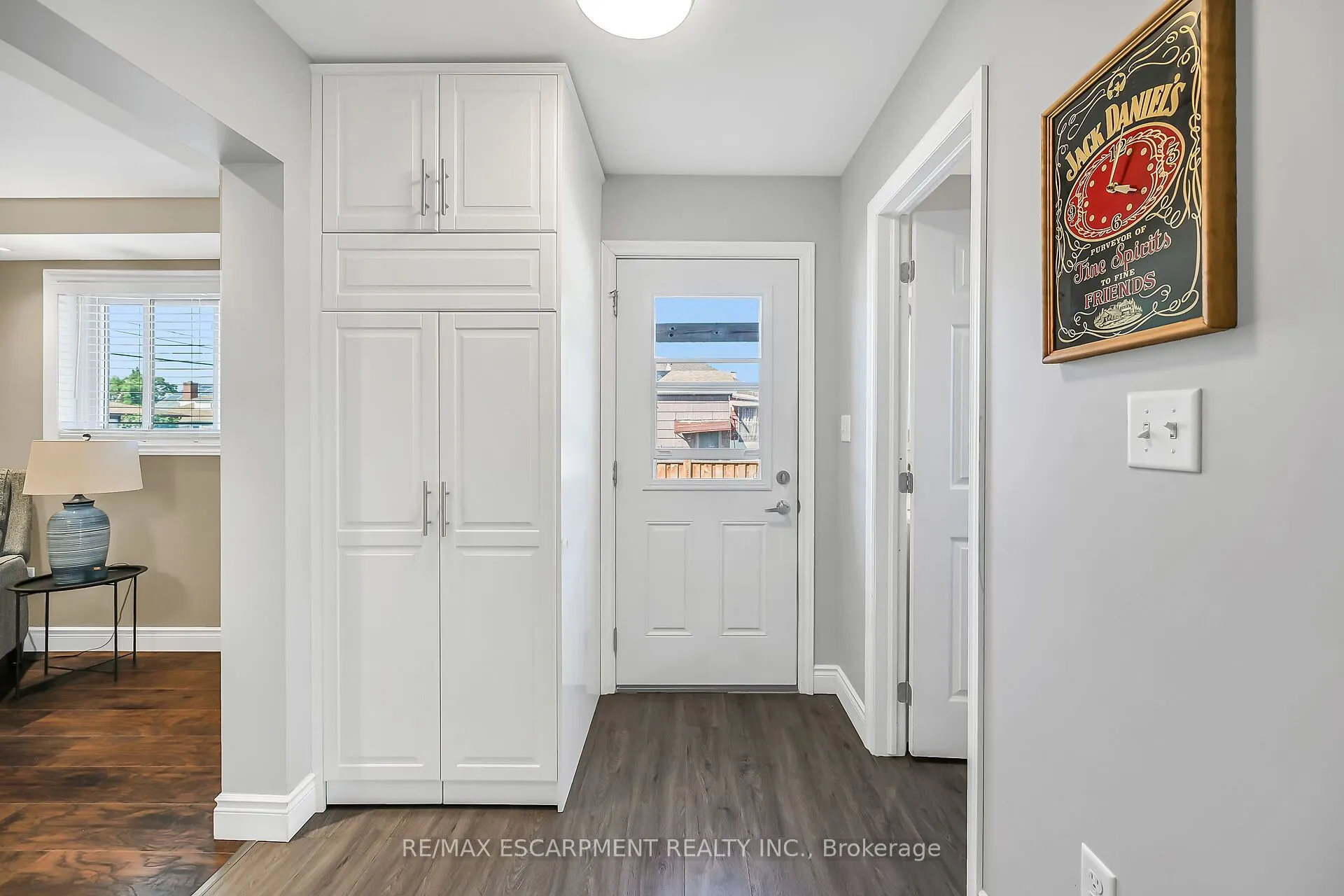 533 Cochrane Road