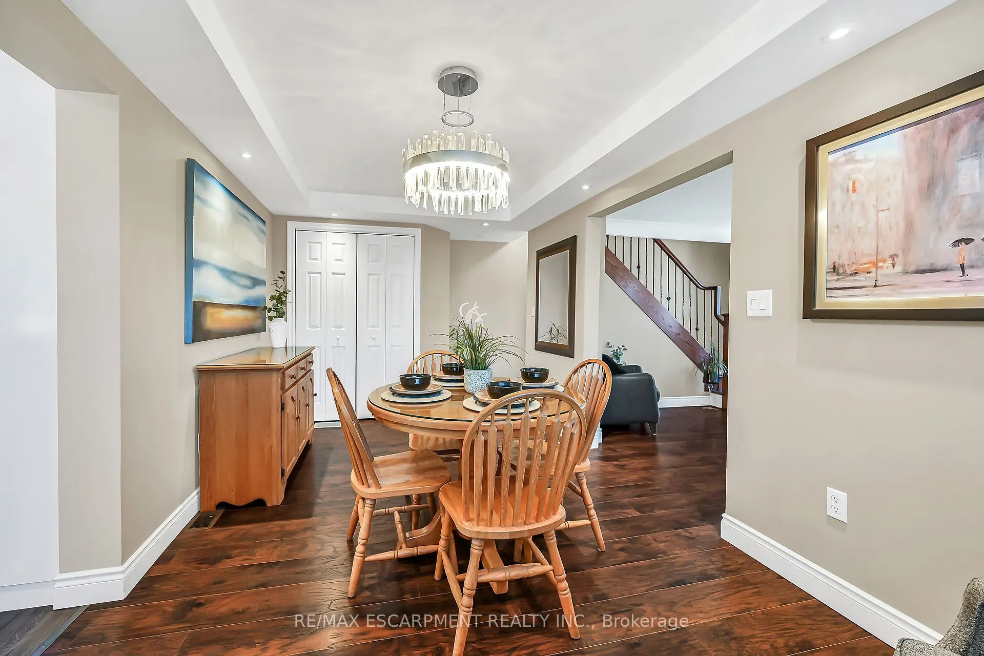 533 Cochrane Road