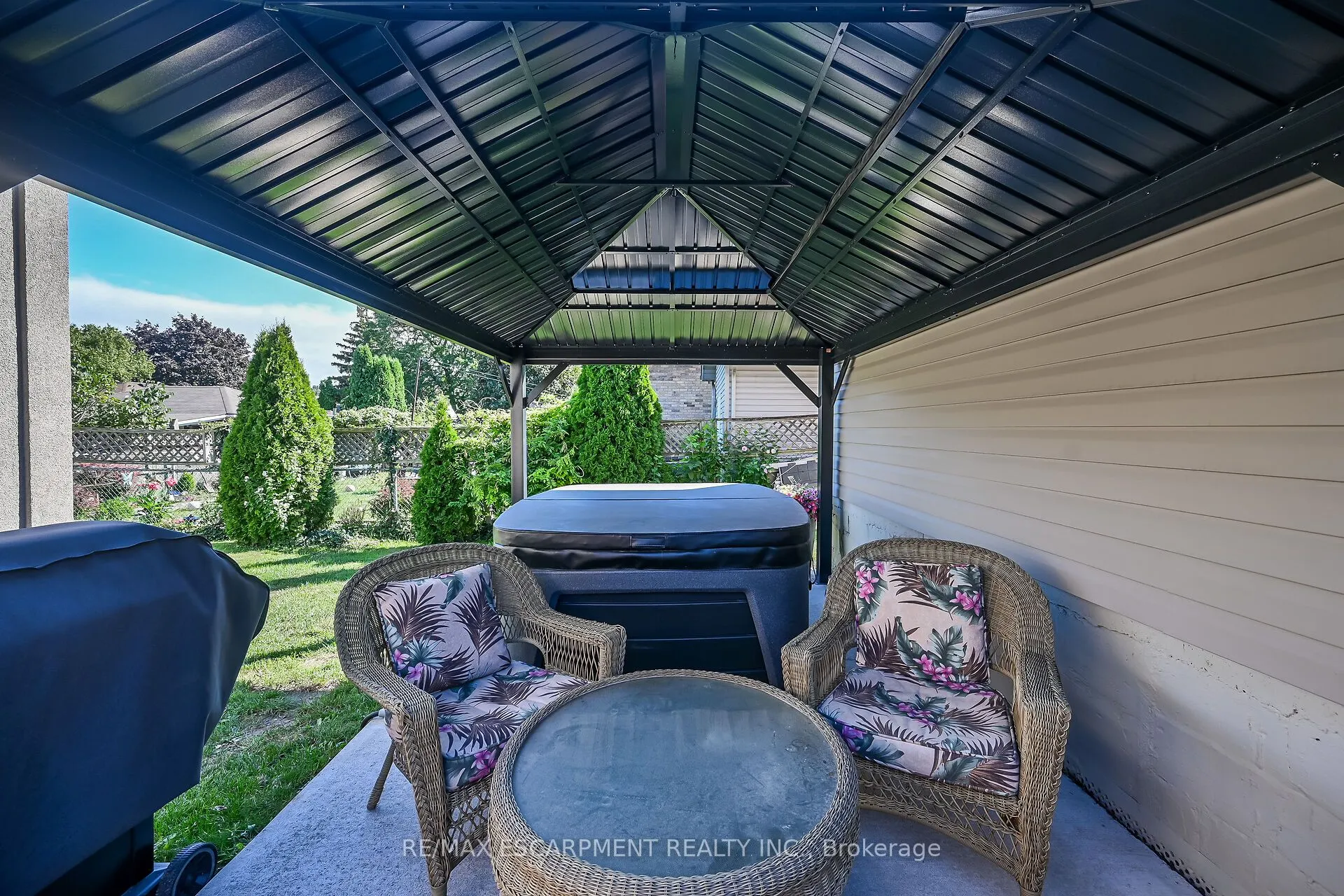533 Cochrane Road