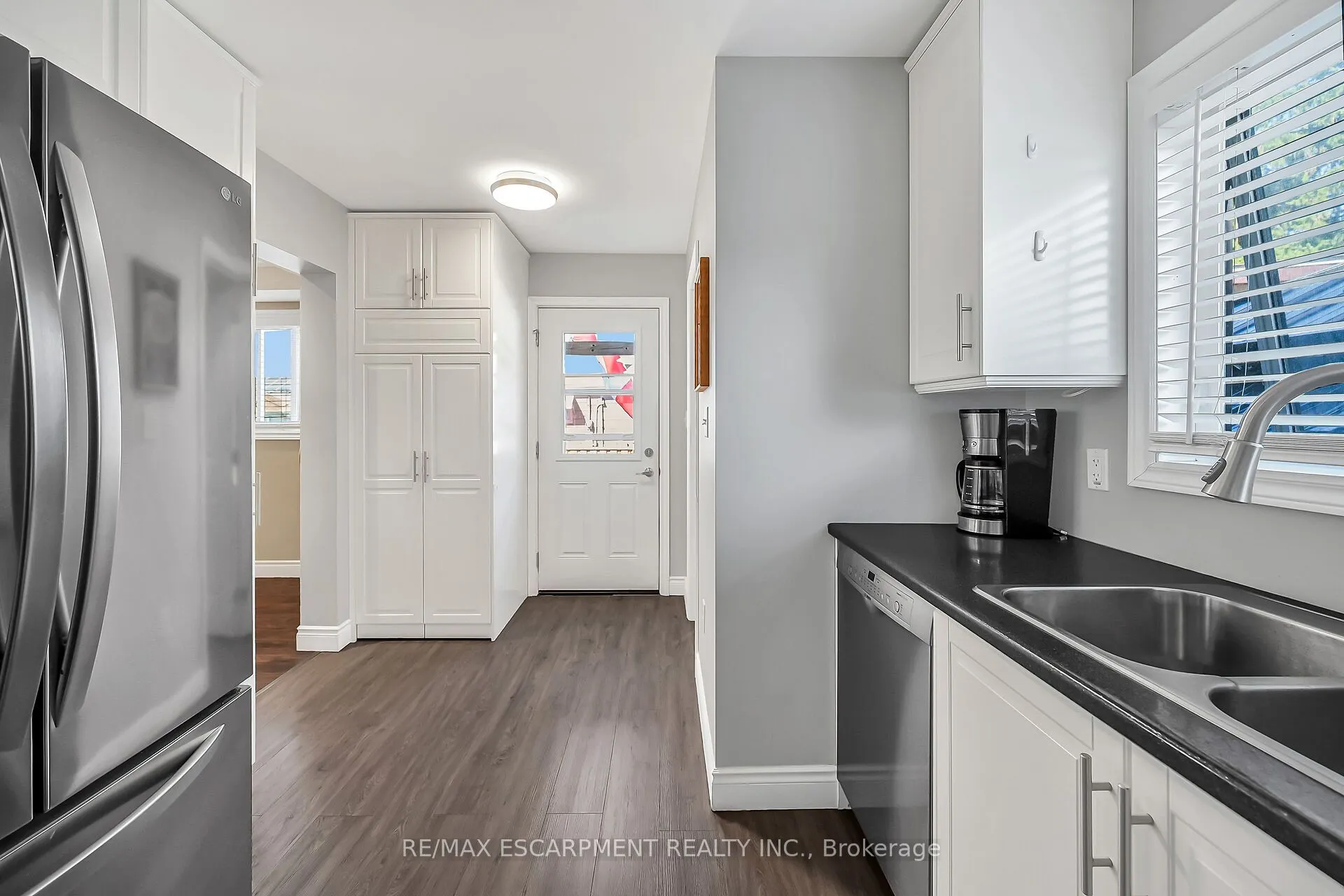 533 Cochrane Road