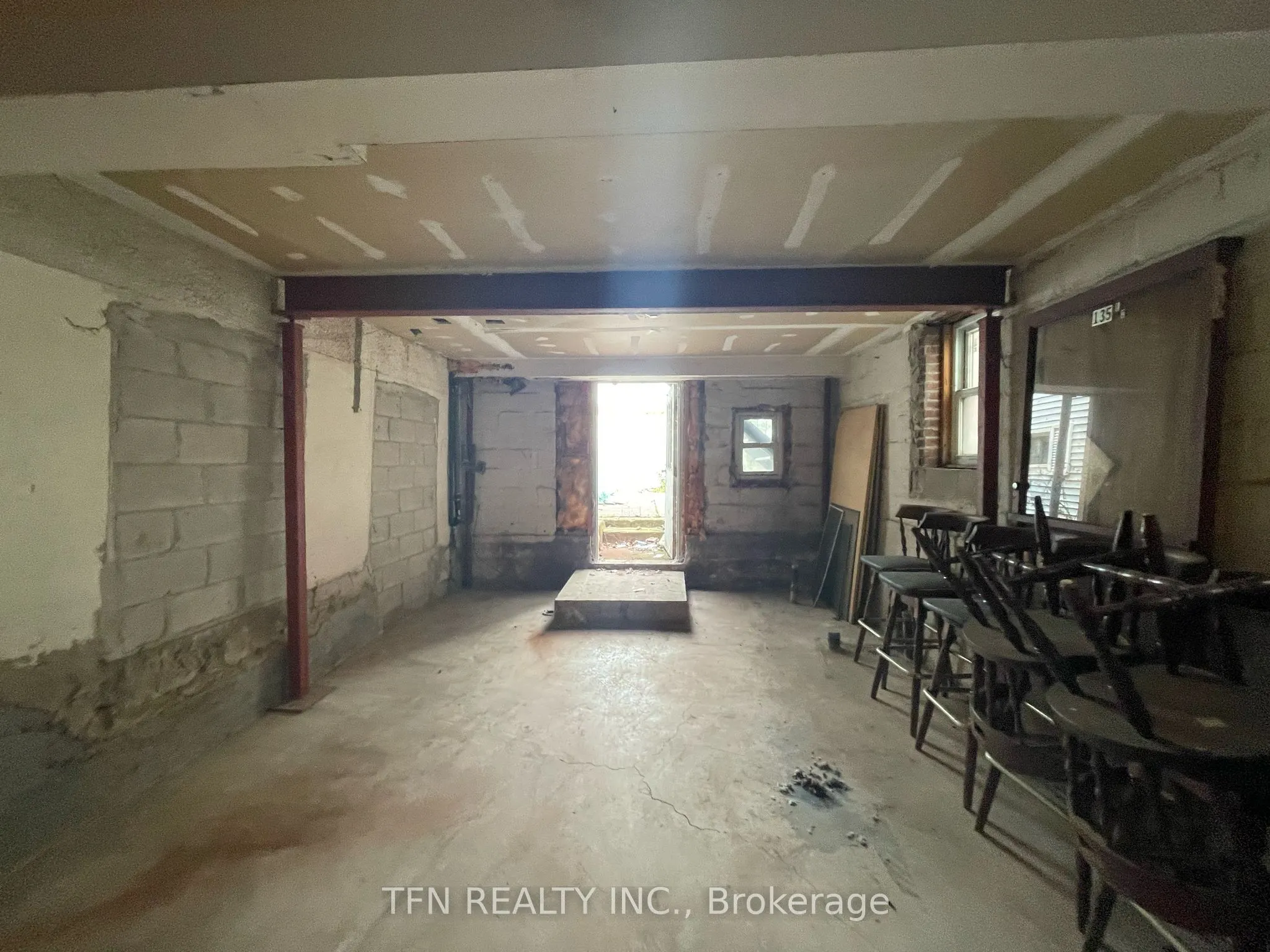 135-137 Queenston Street
