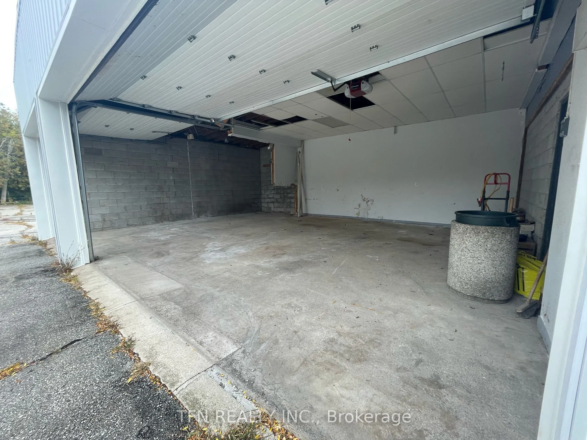 135-137 Queenston Street