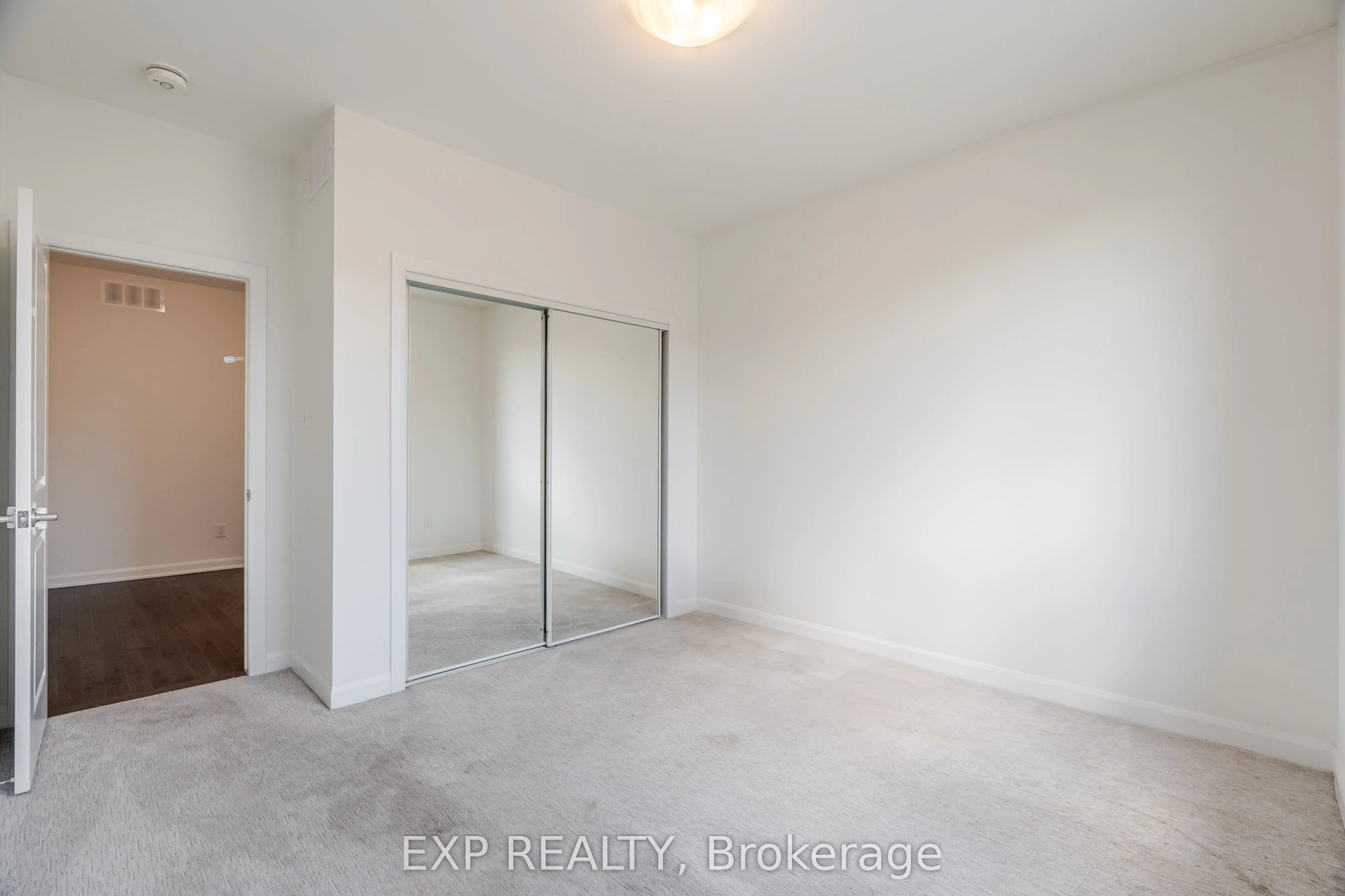 309 Cloyne Crescent