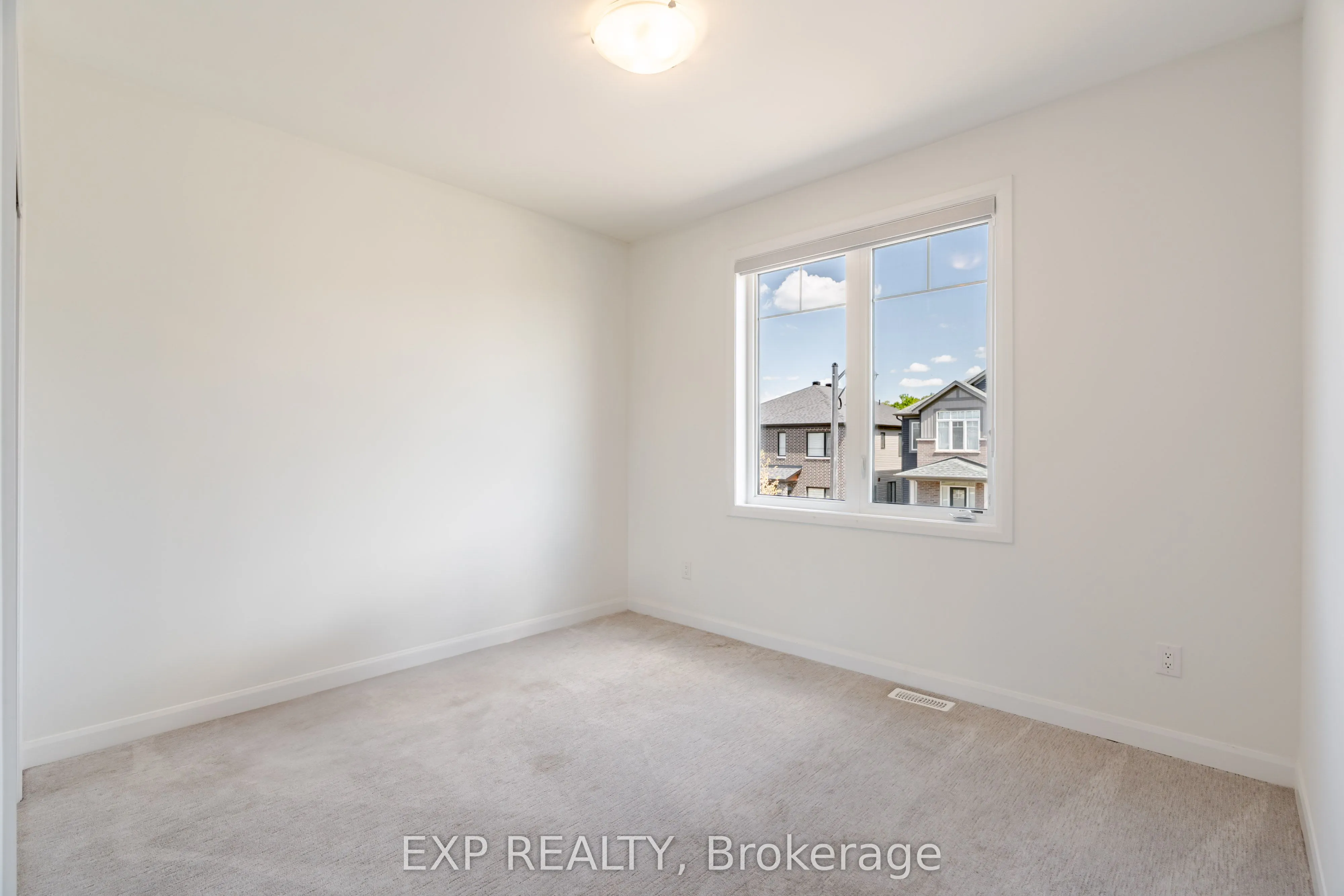 309 Cloyne Crescent