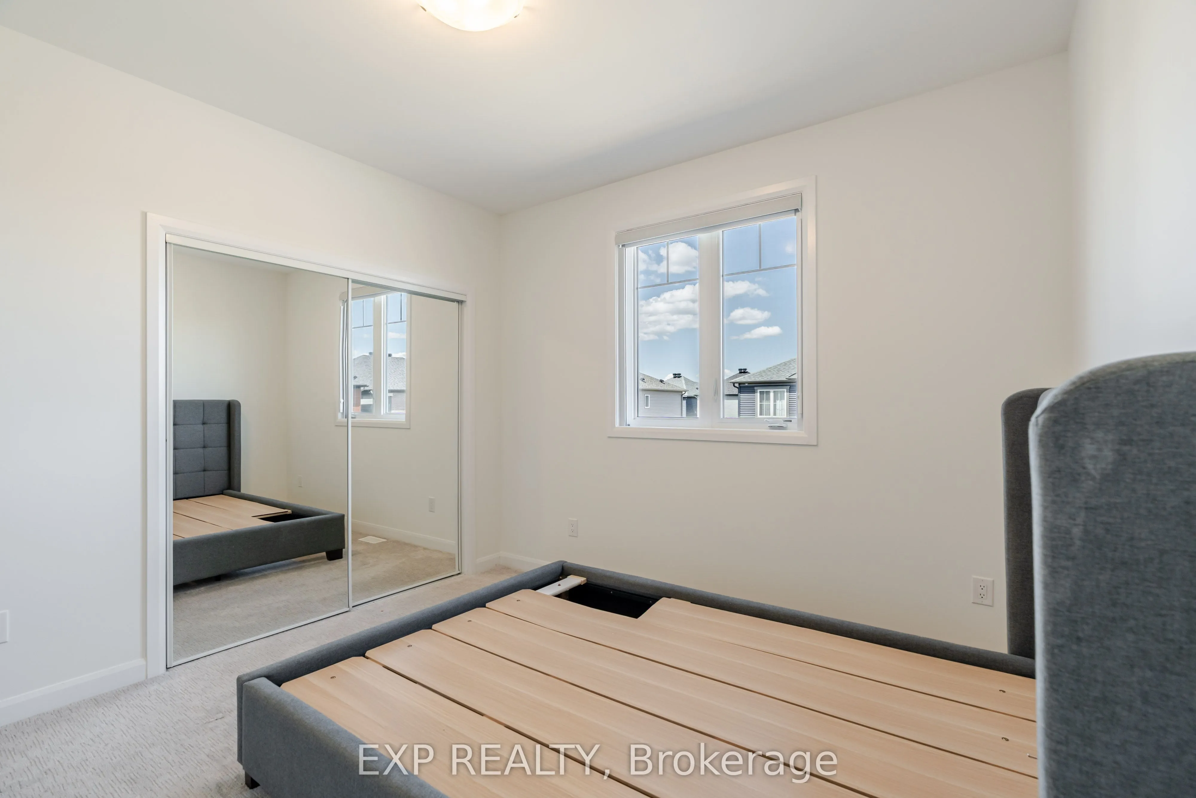 309 Cloyne Crescent