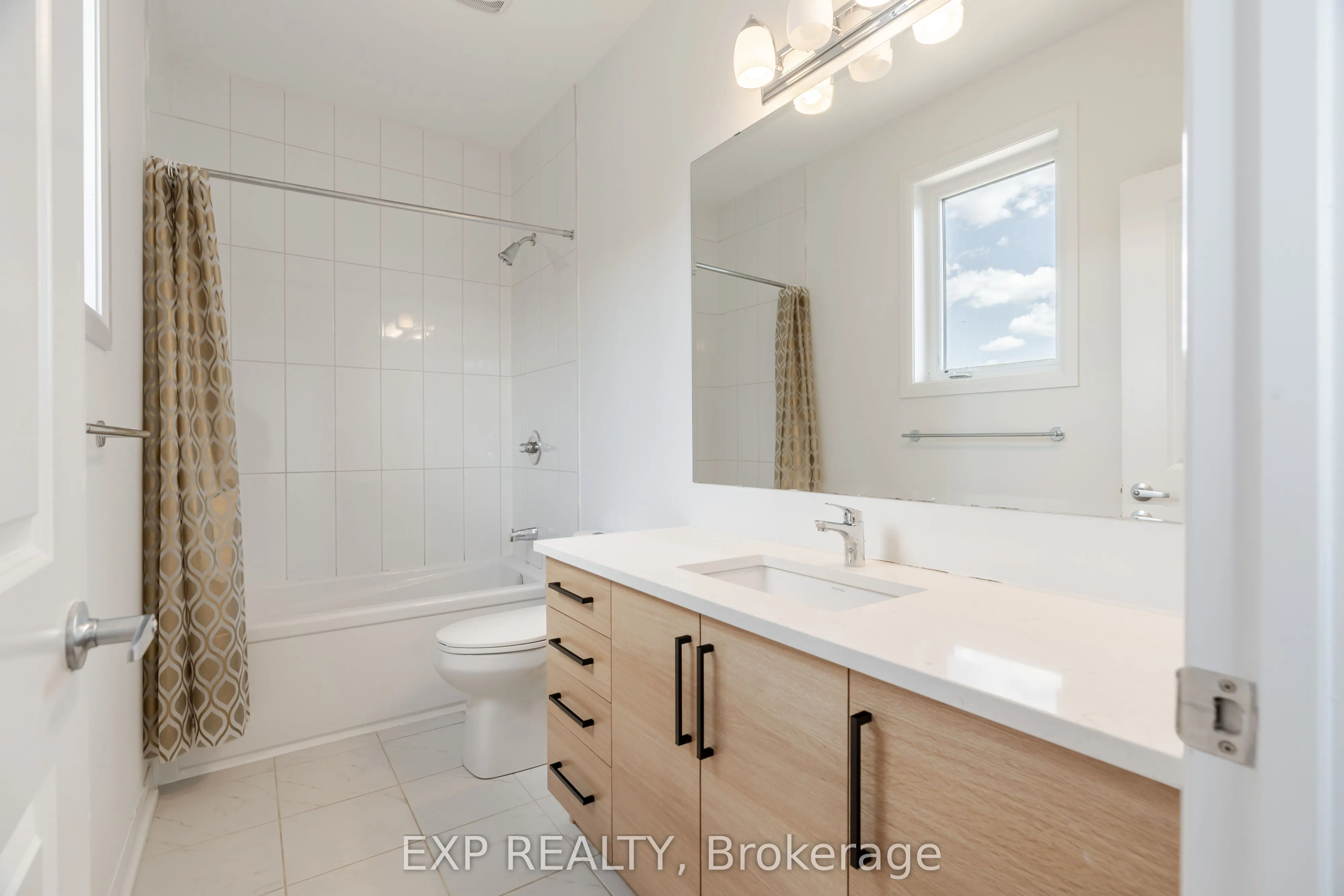 309 Cloyne Crescent