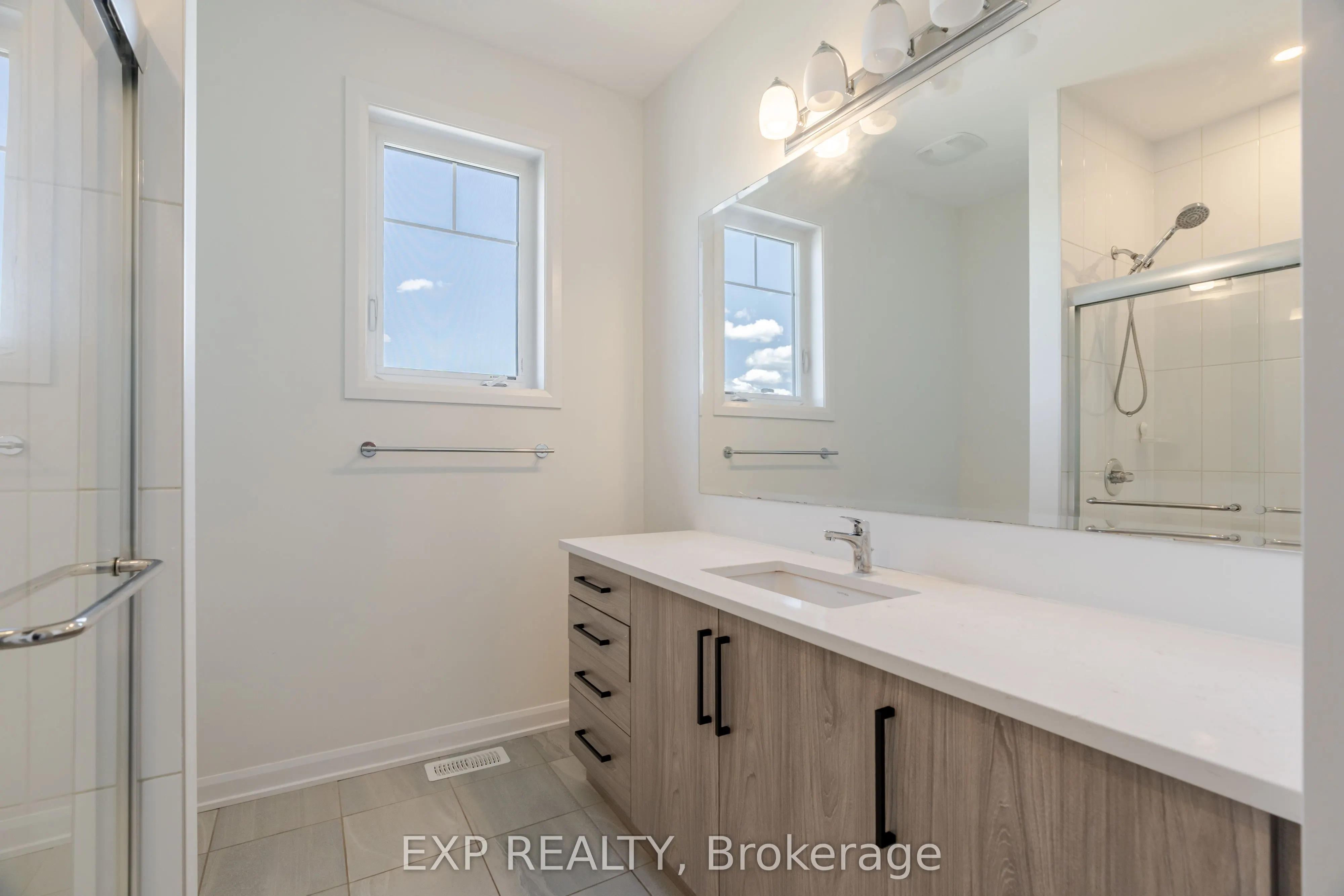 309 Cloyne Crescent