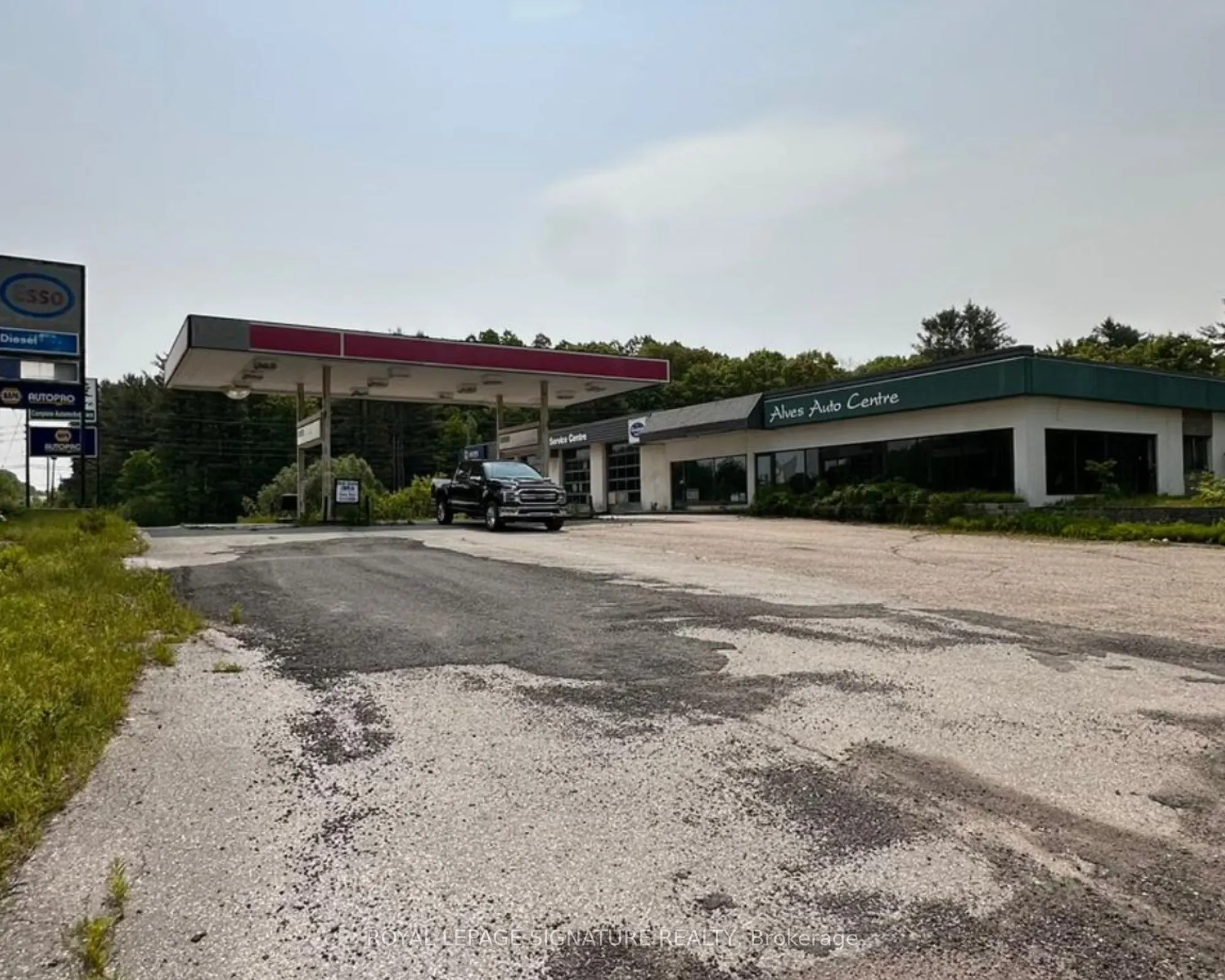 993 Lake Joseph Road