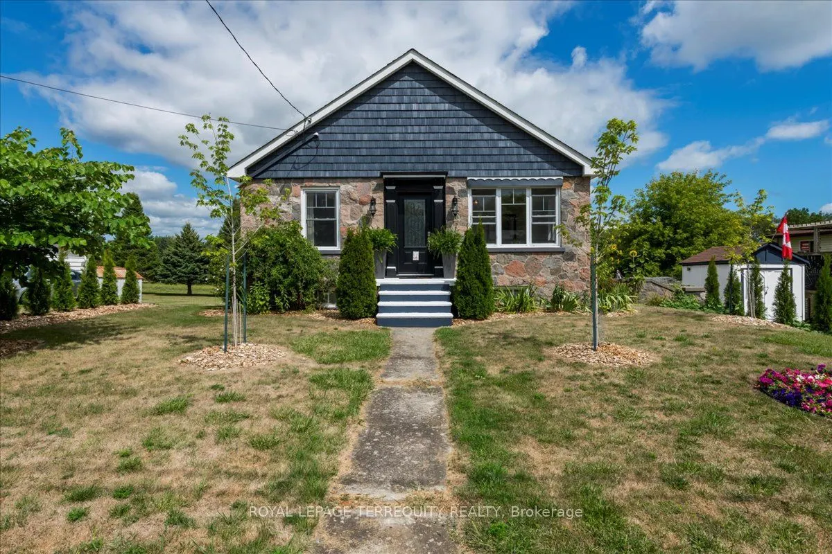 26 Durham Street N