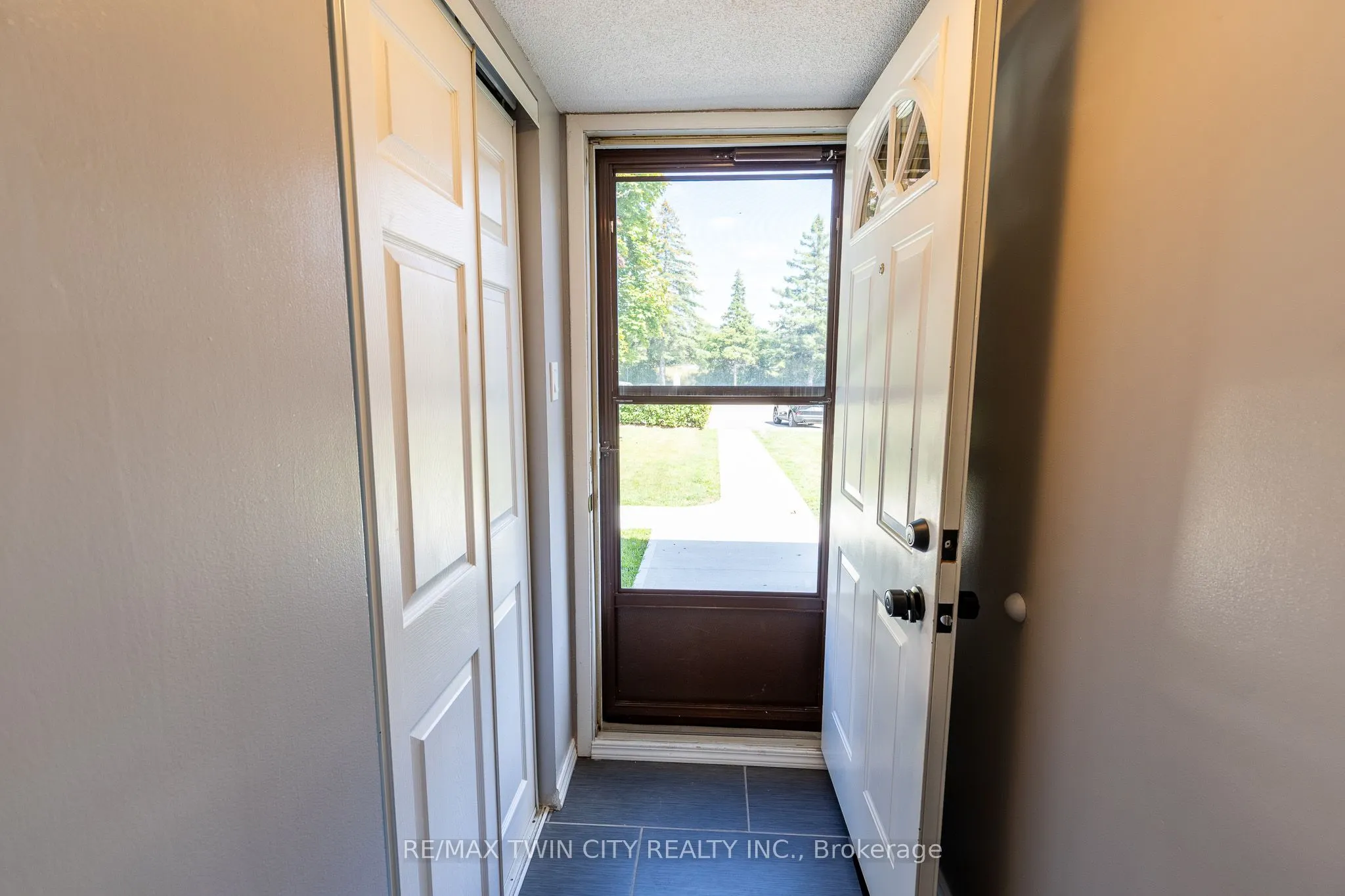 210 Glamis Road, #43