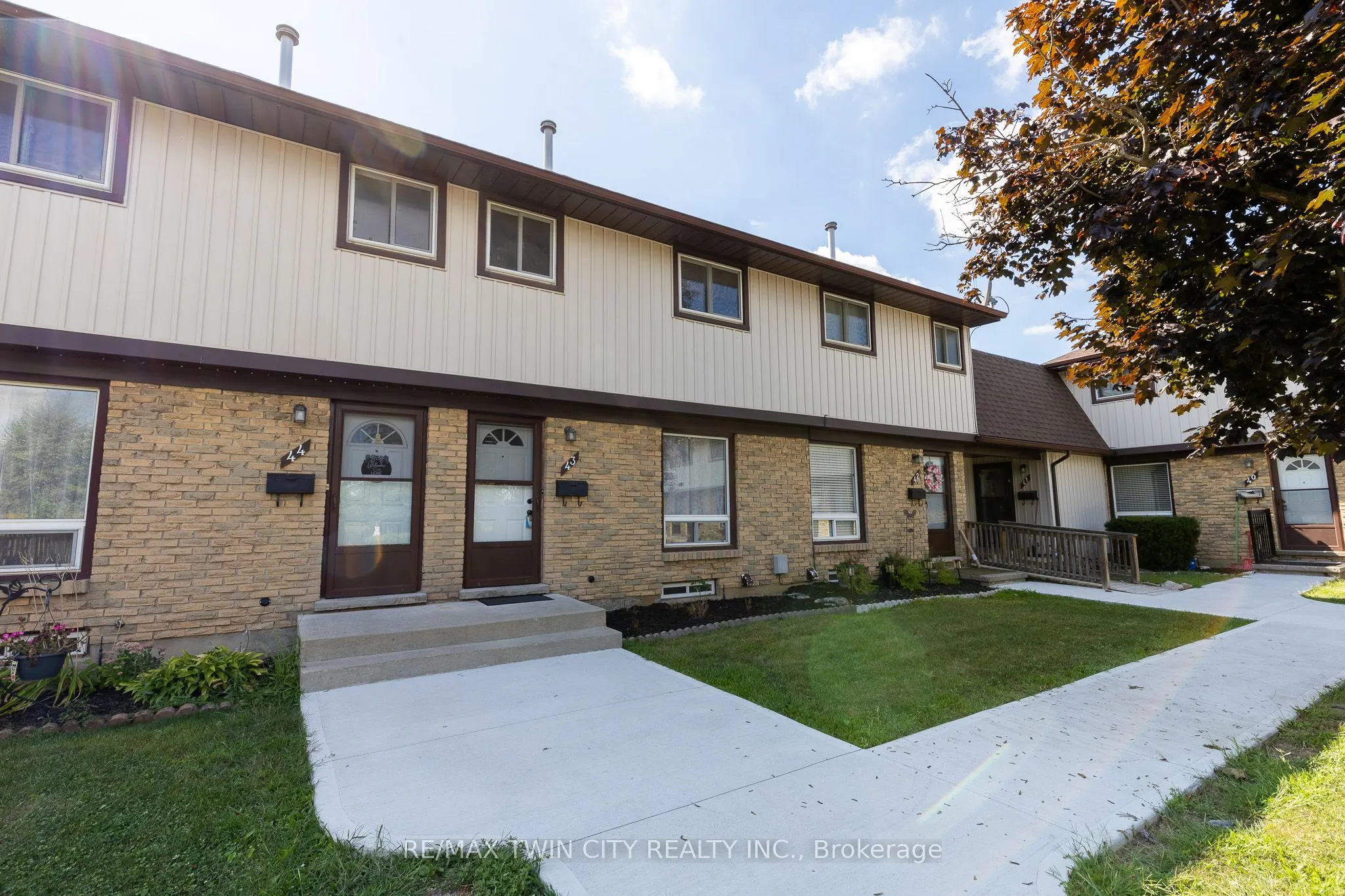 210 Glamis Road, #43