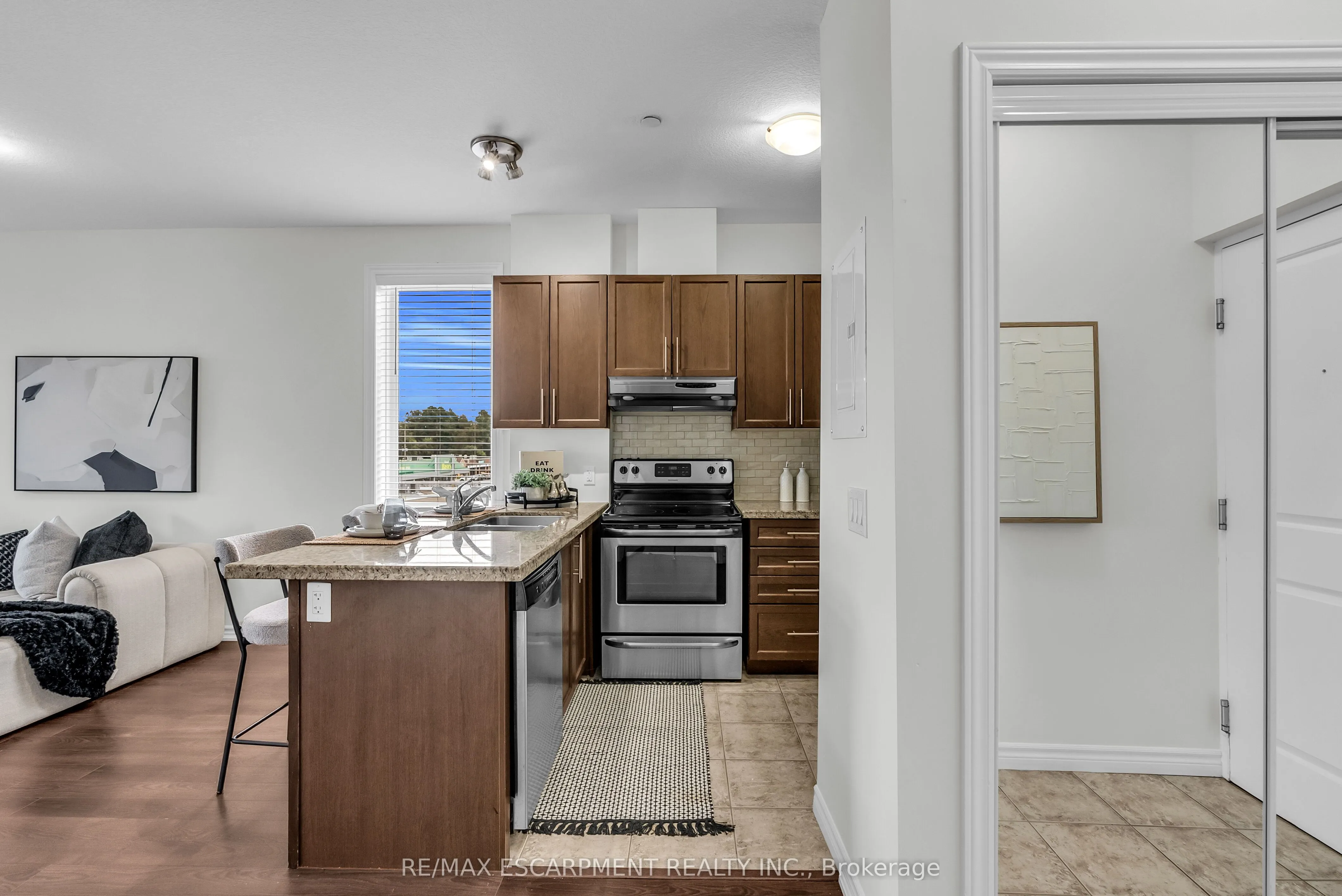 95 WILSON Street W, #314