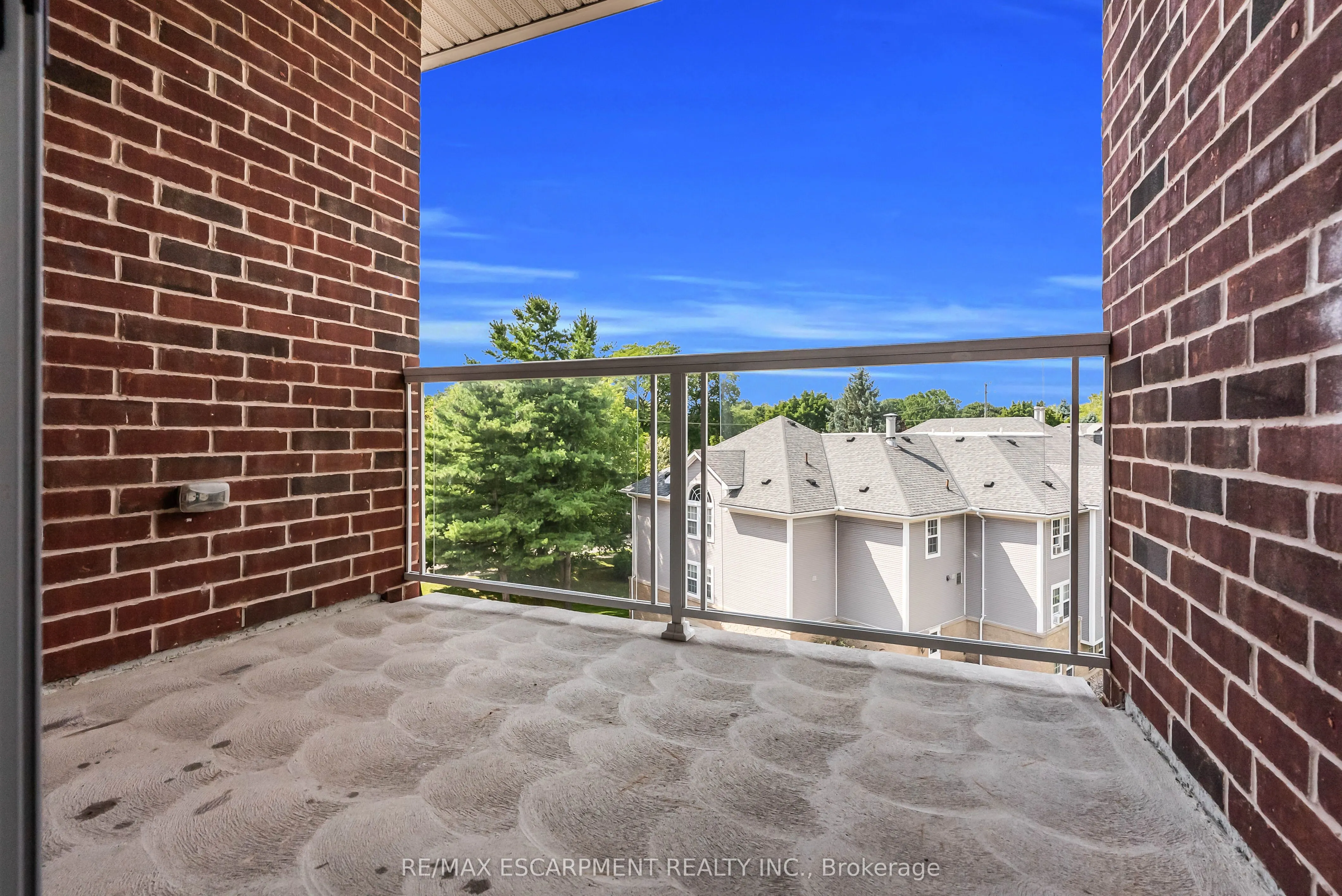 95 WILSON Street W, #314