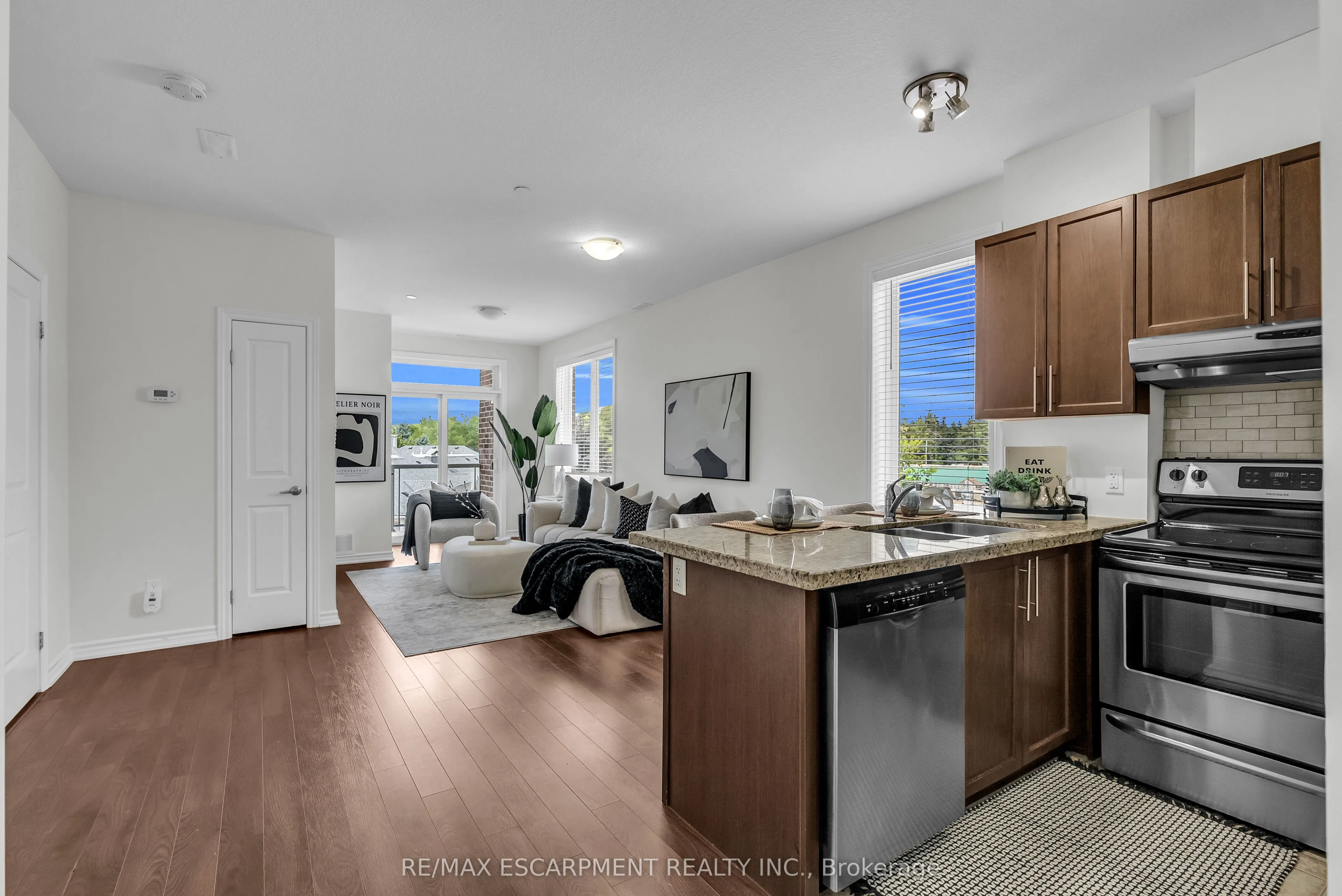 95 WILSON Street W, #314