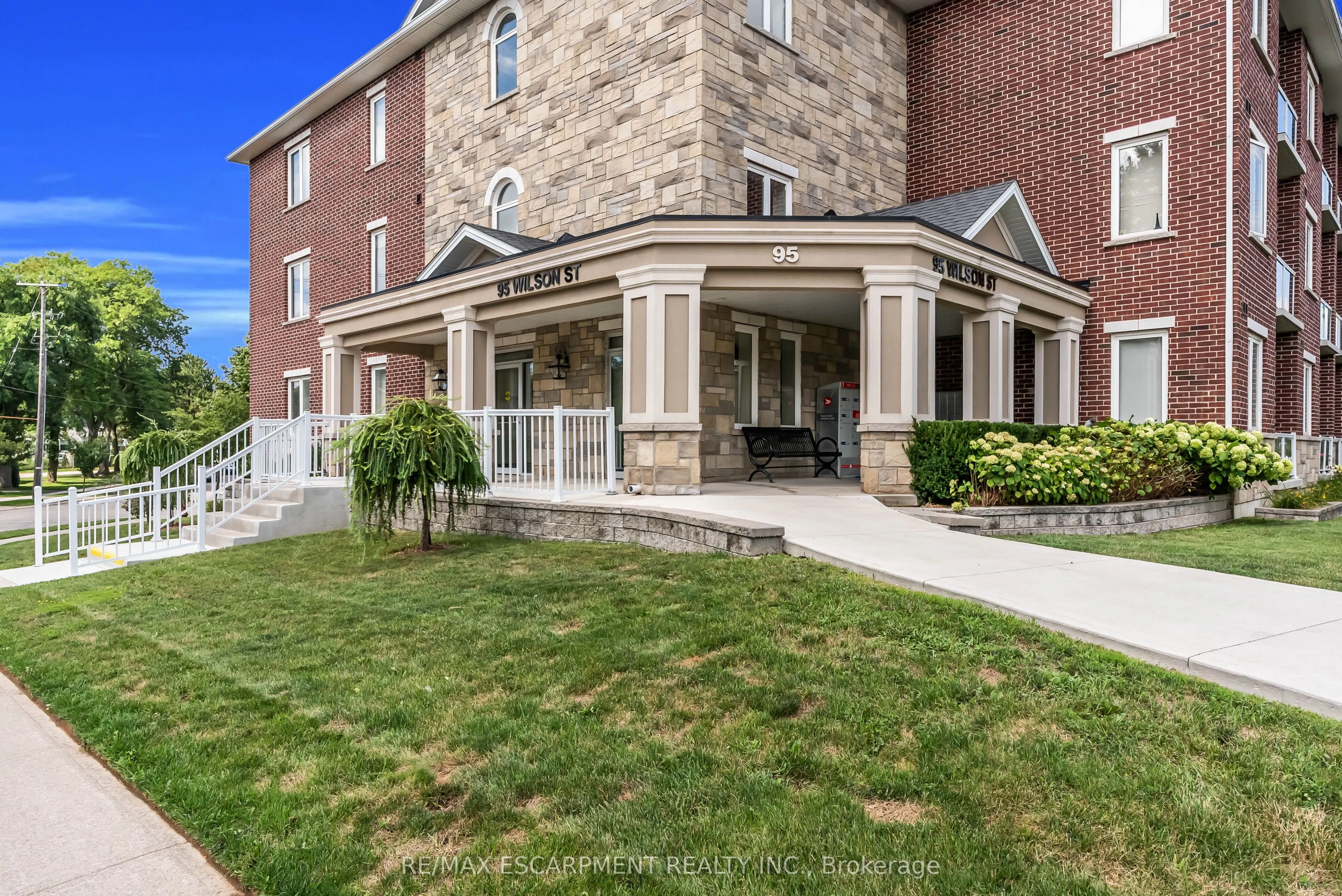 95 WILSON Street W, #314