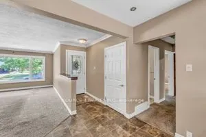 35 Vista Crescent