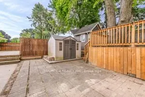 35 Vista Crescent