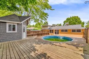 35 Vista Crescent