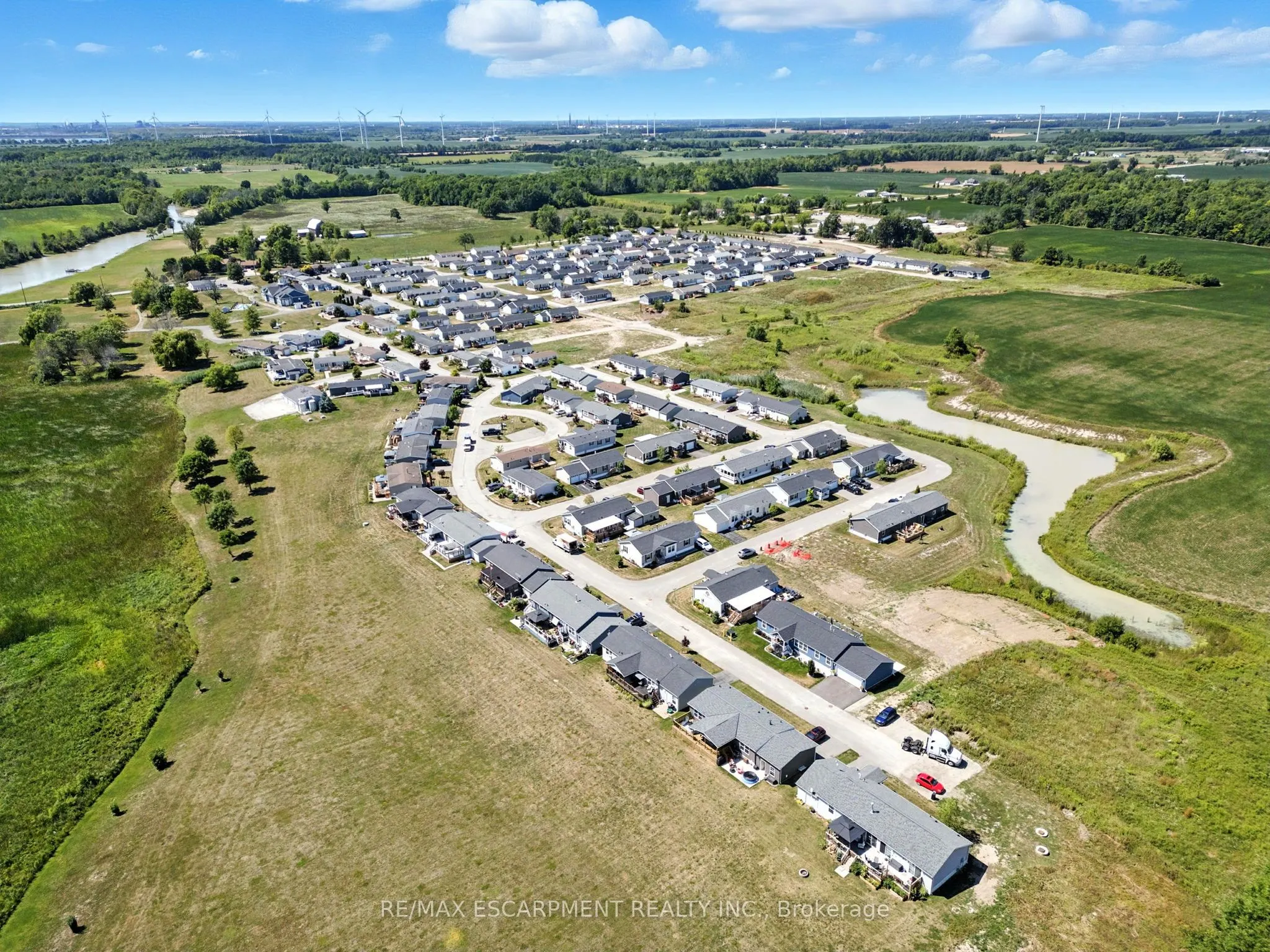 55 RIVERBEND Crescent