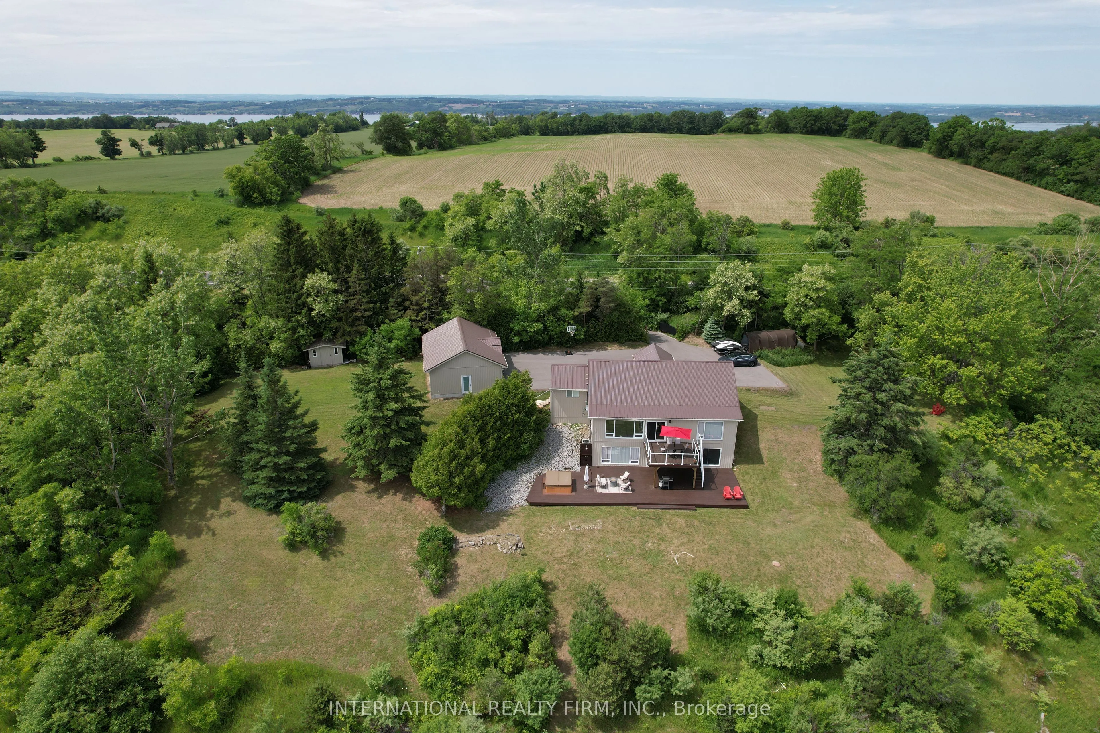 8309 Oak Ridges Drive