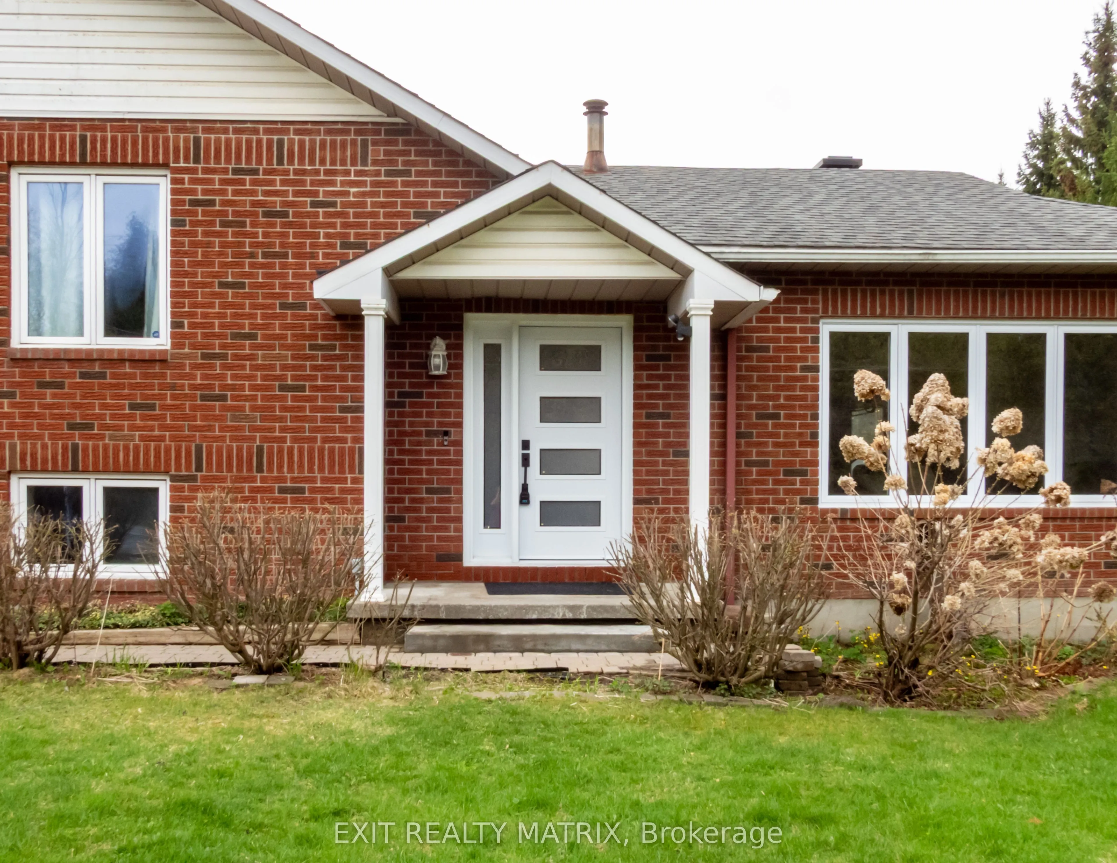 2418 Rideau Road