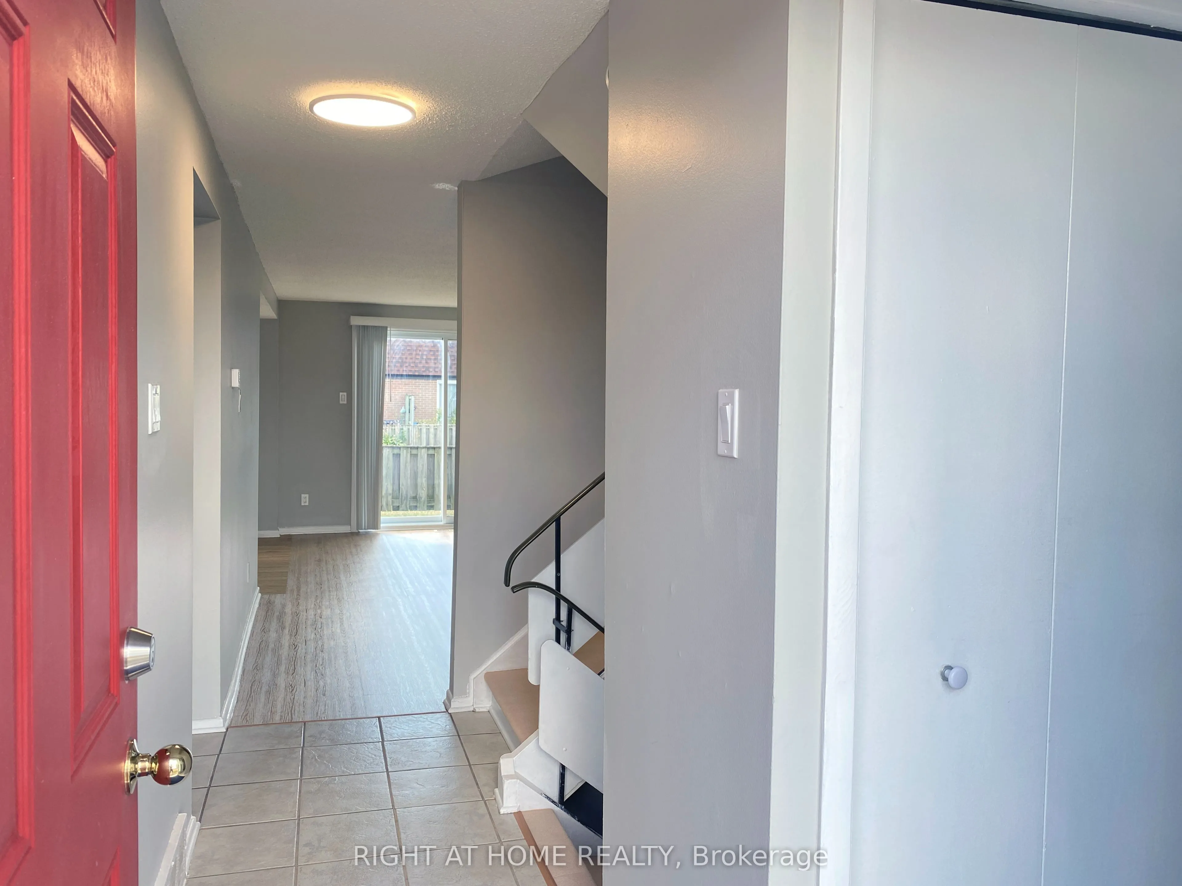 271 RIDGEPARK Private, #76