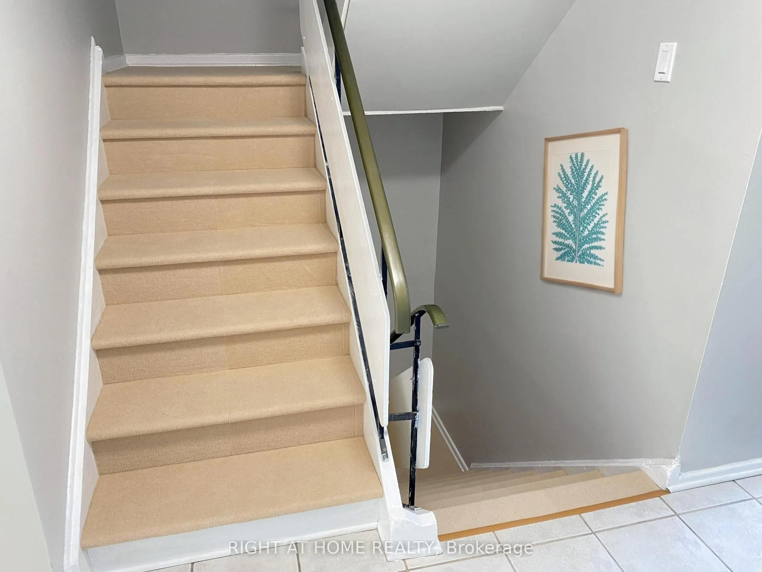271 RIDGEPARK Private, #76
