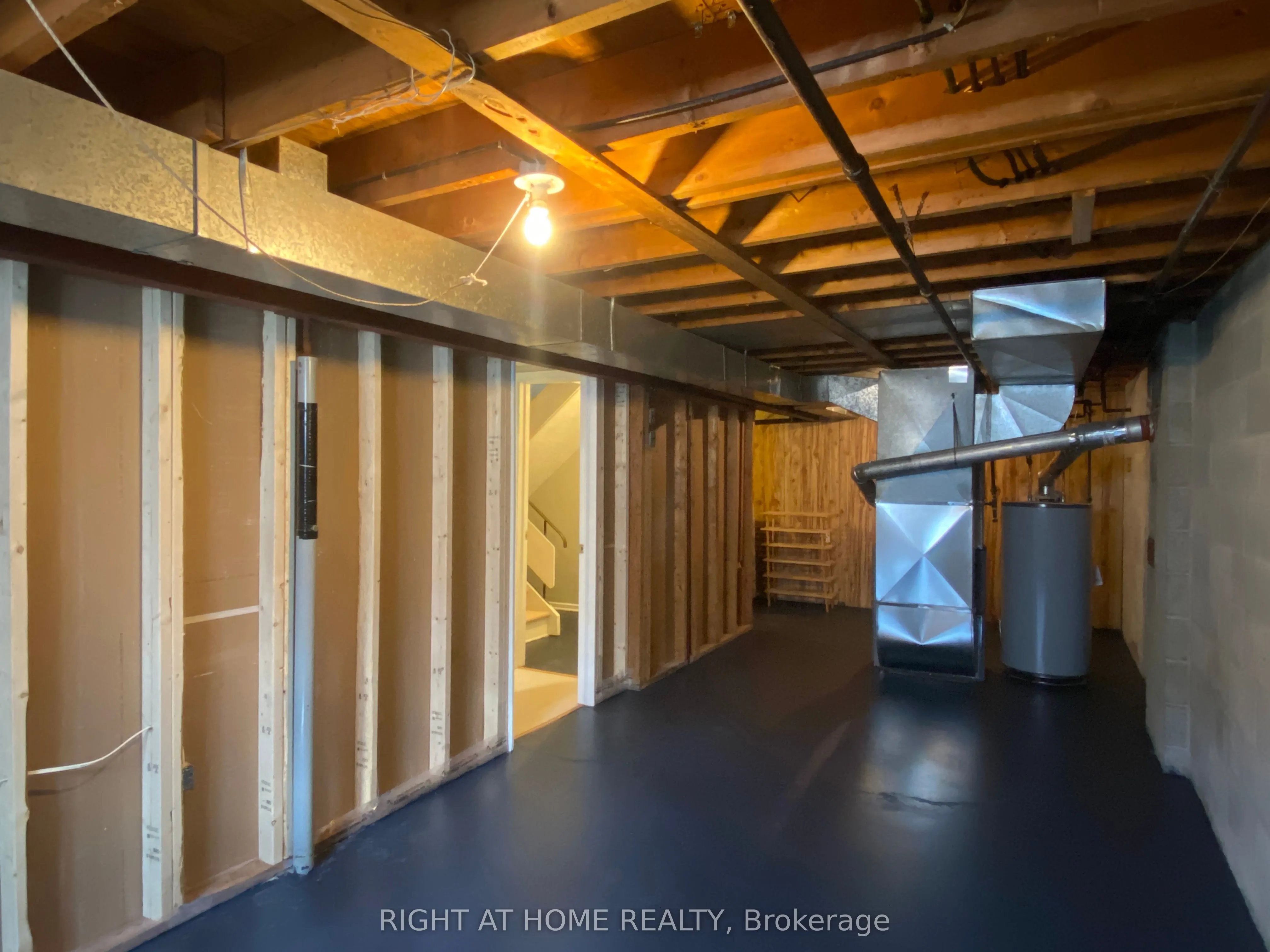 271 RIDGEPARK Private, #76