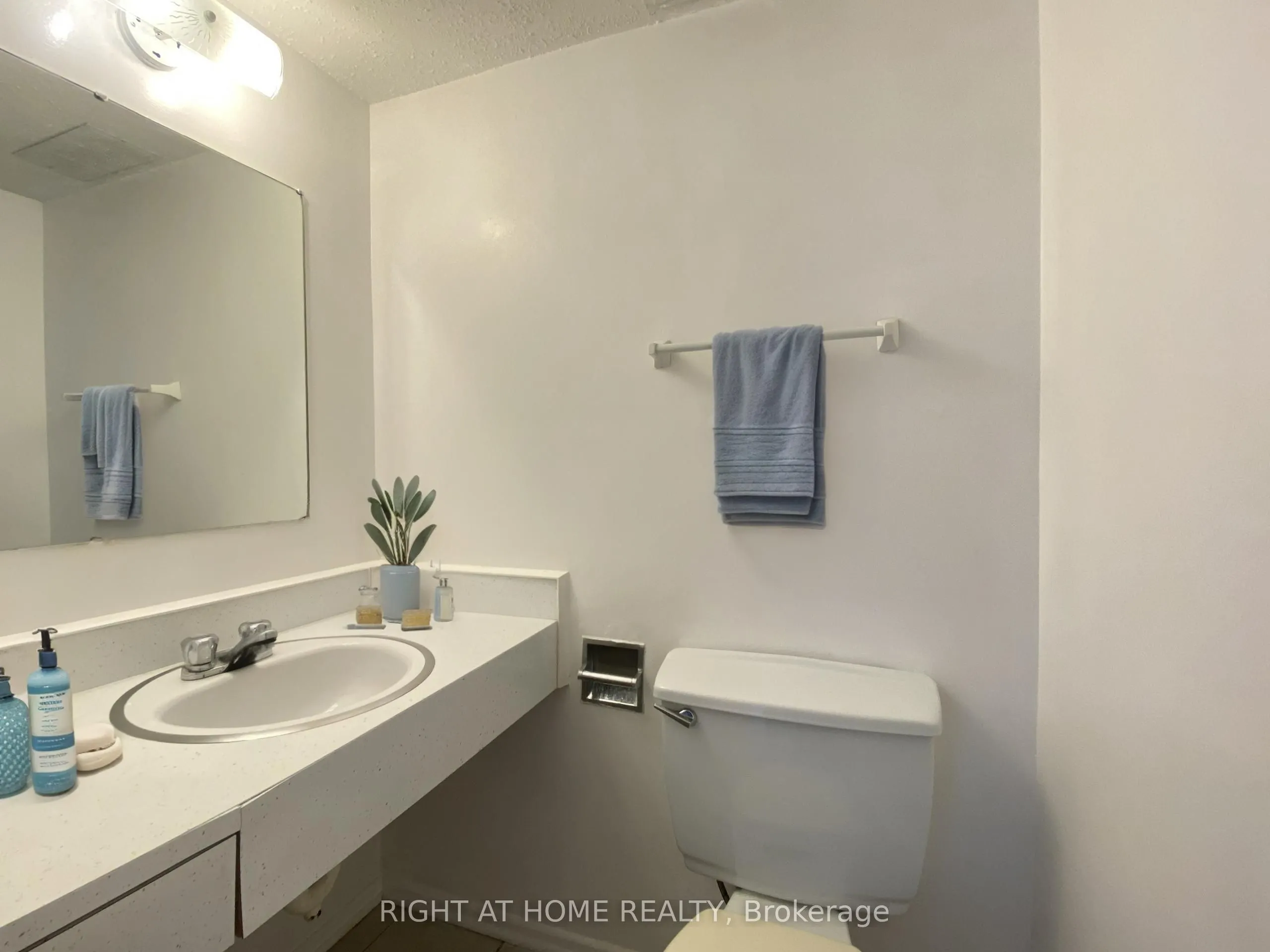 271 RIDGEPARK Private, #76