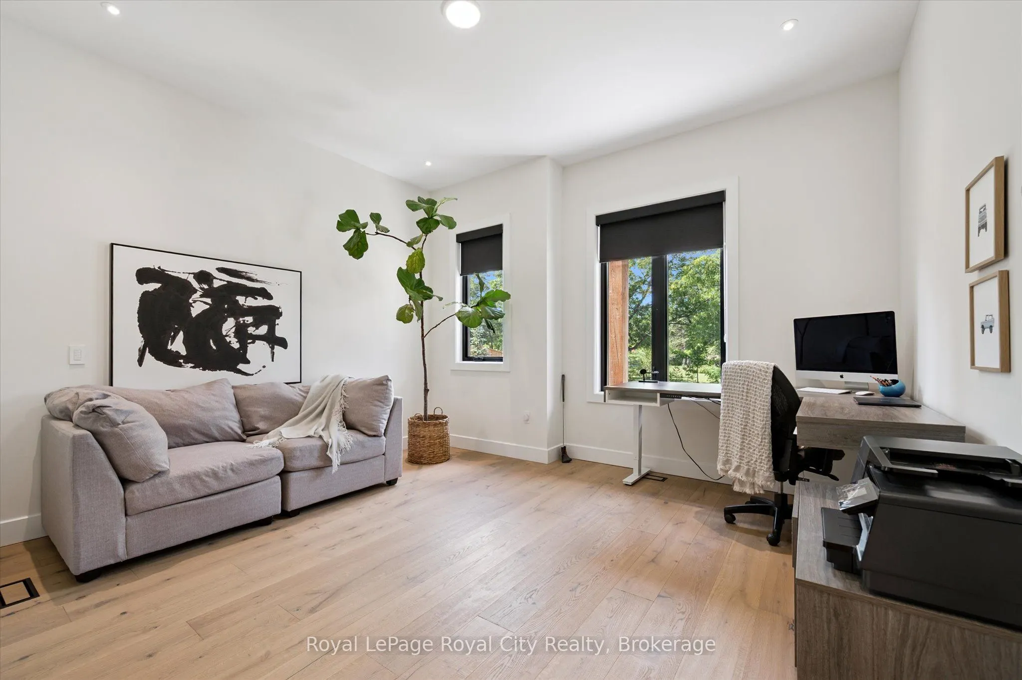 15 Farnham Road