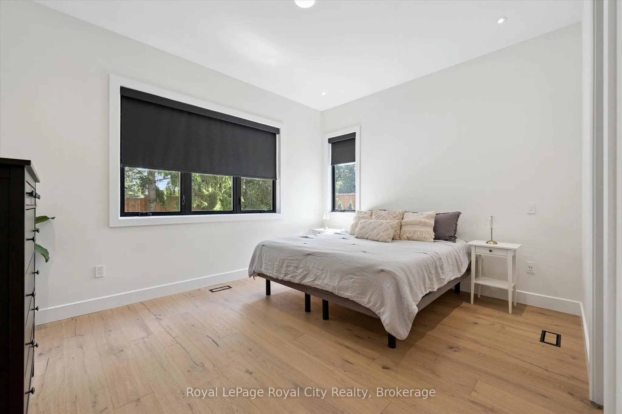 15 Farnham Road