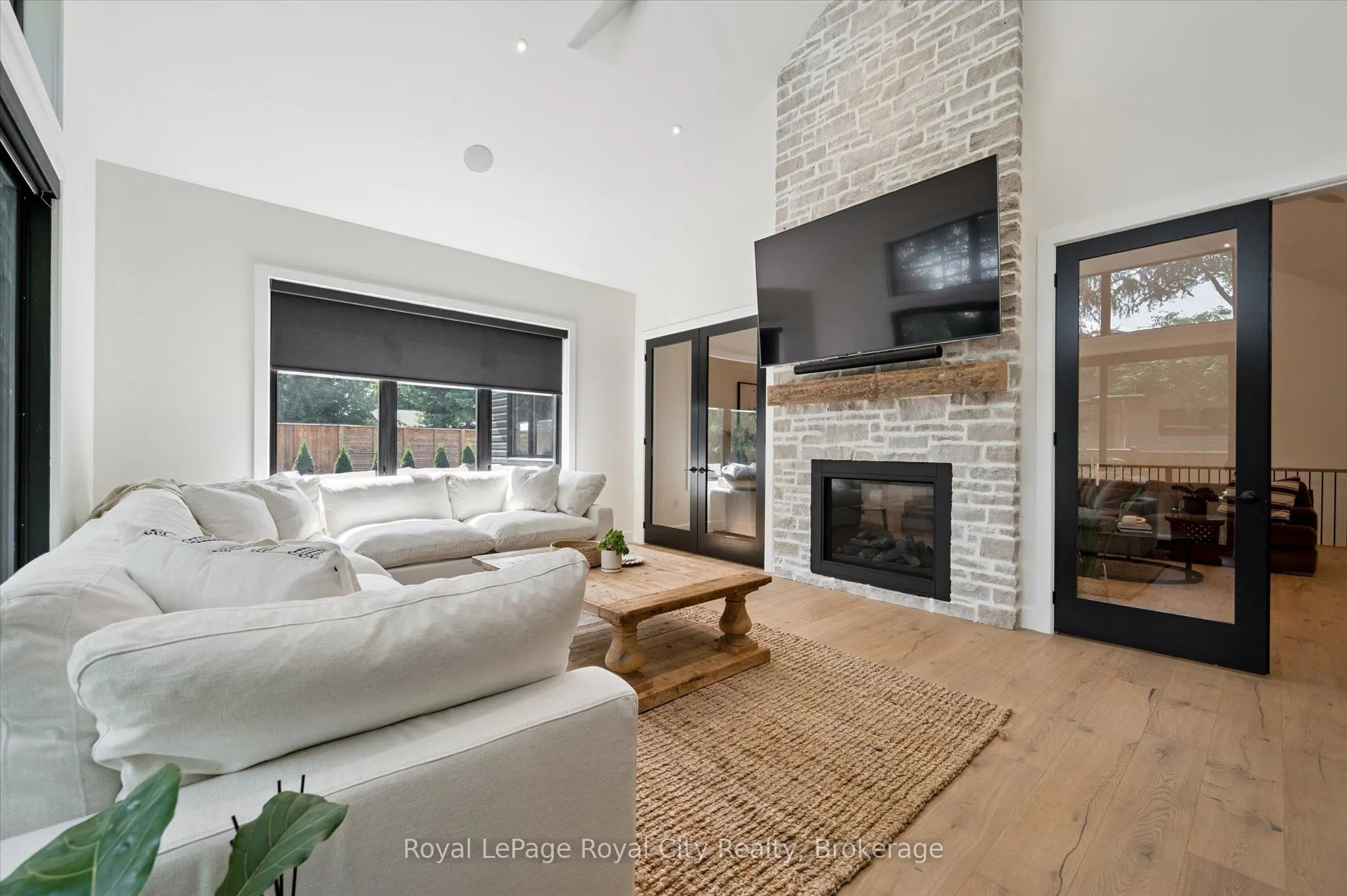 15 Farnham Road
