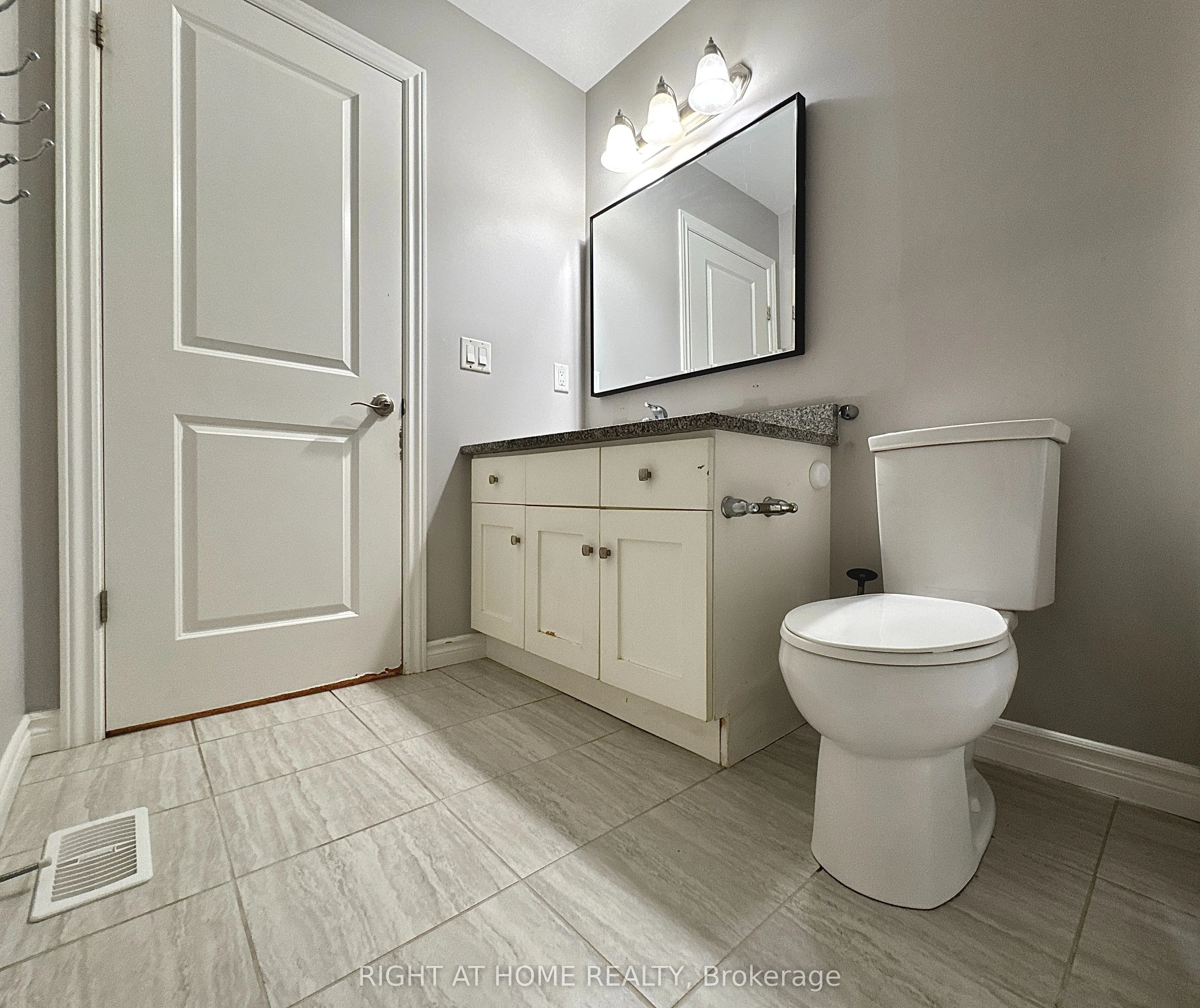 635 Saginaw Parkway, #87