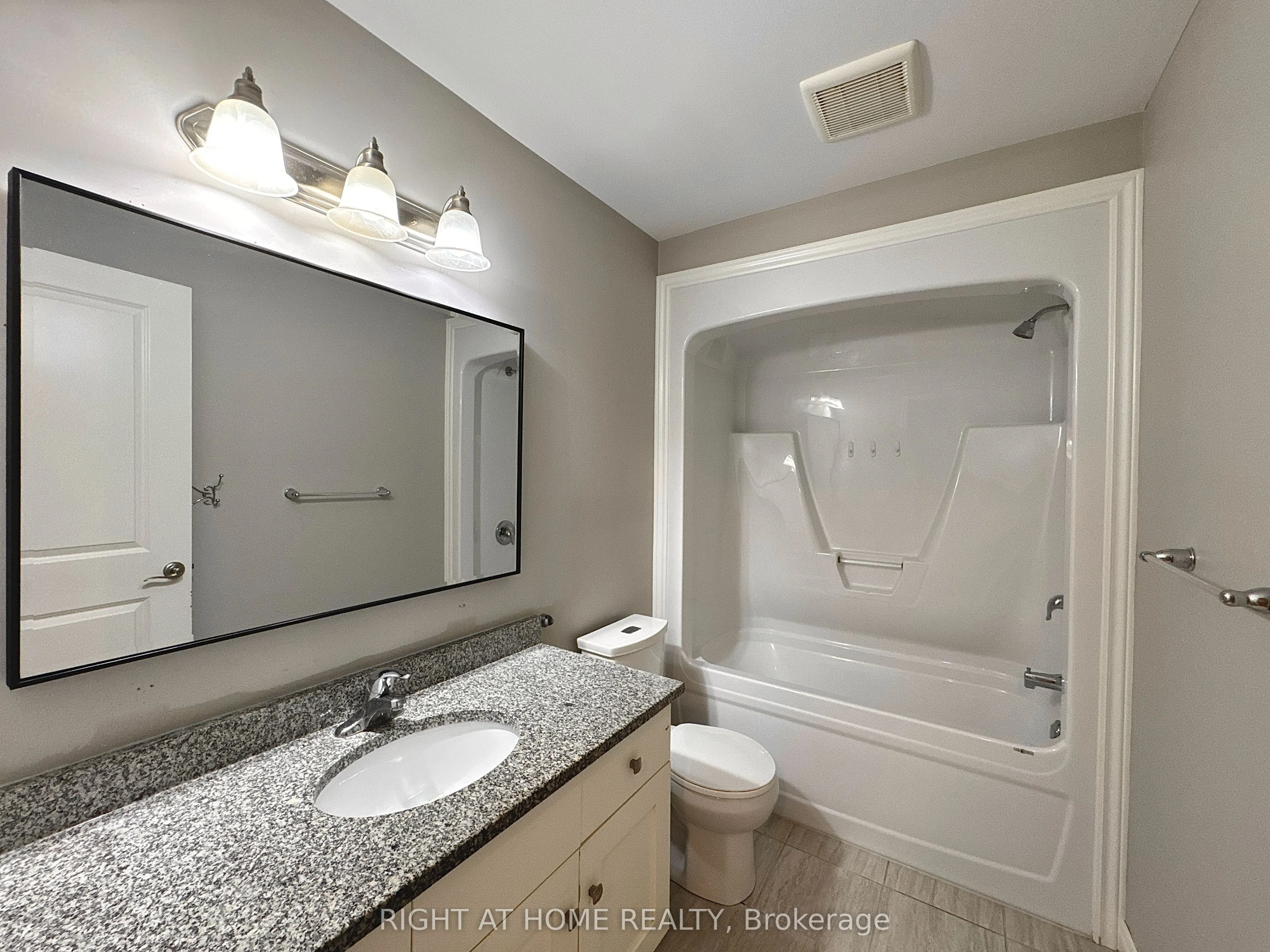 635 Saginaw Parkway, #87