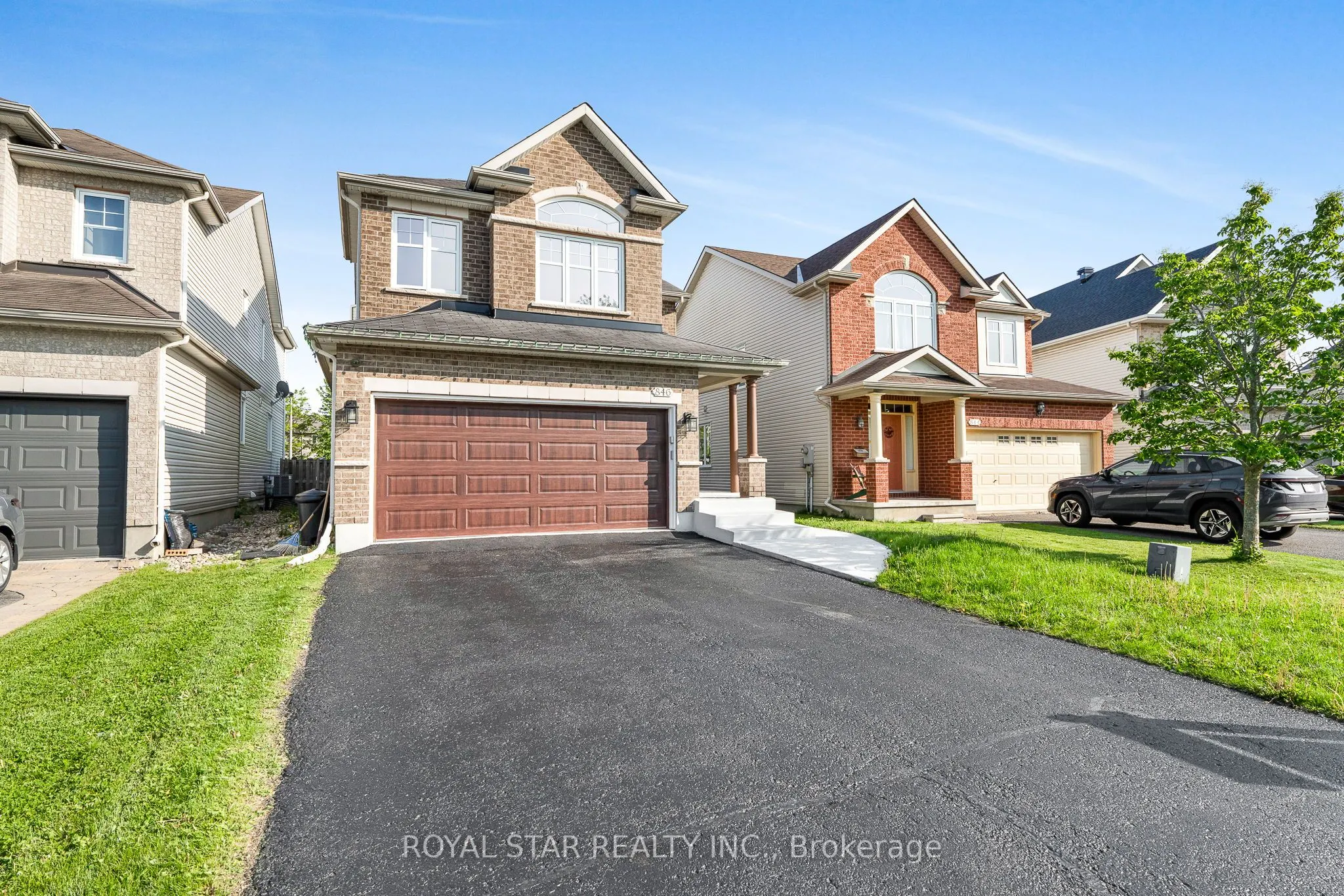 846 Feather Moss Way
