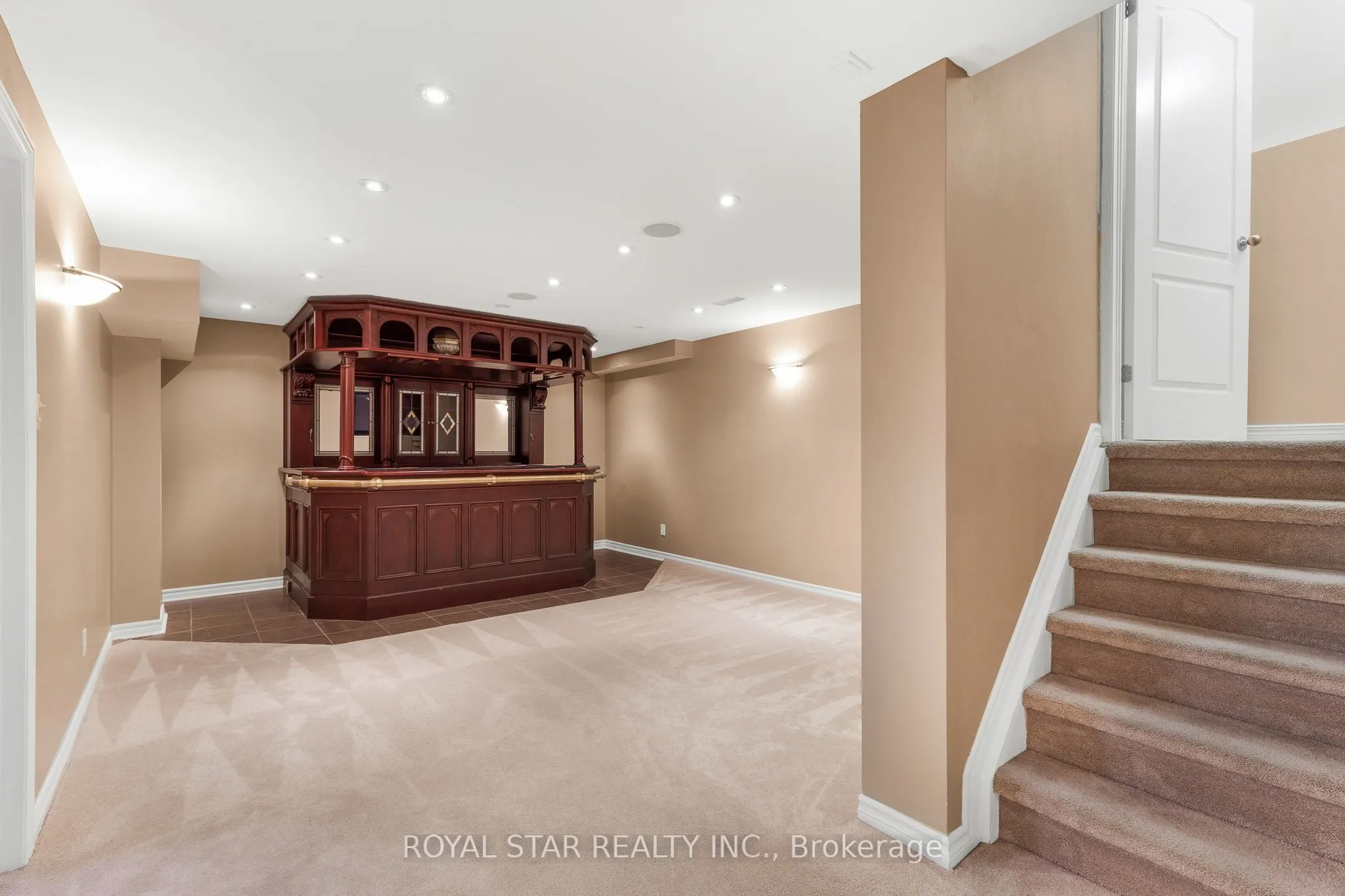 846 Feather Moss Way