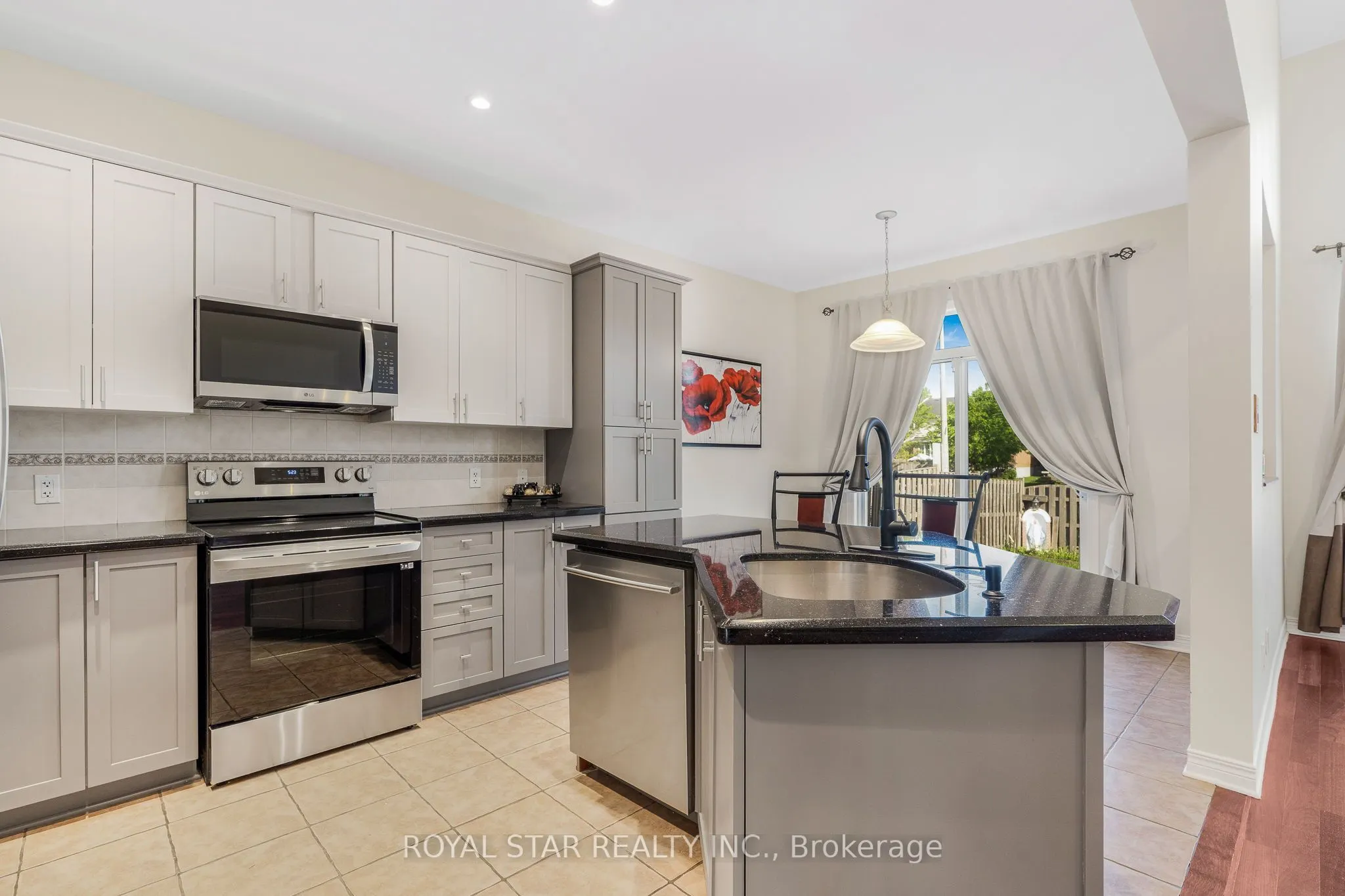 846 Feather Moss Way