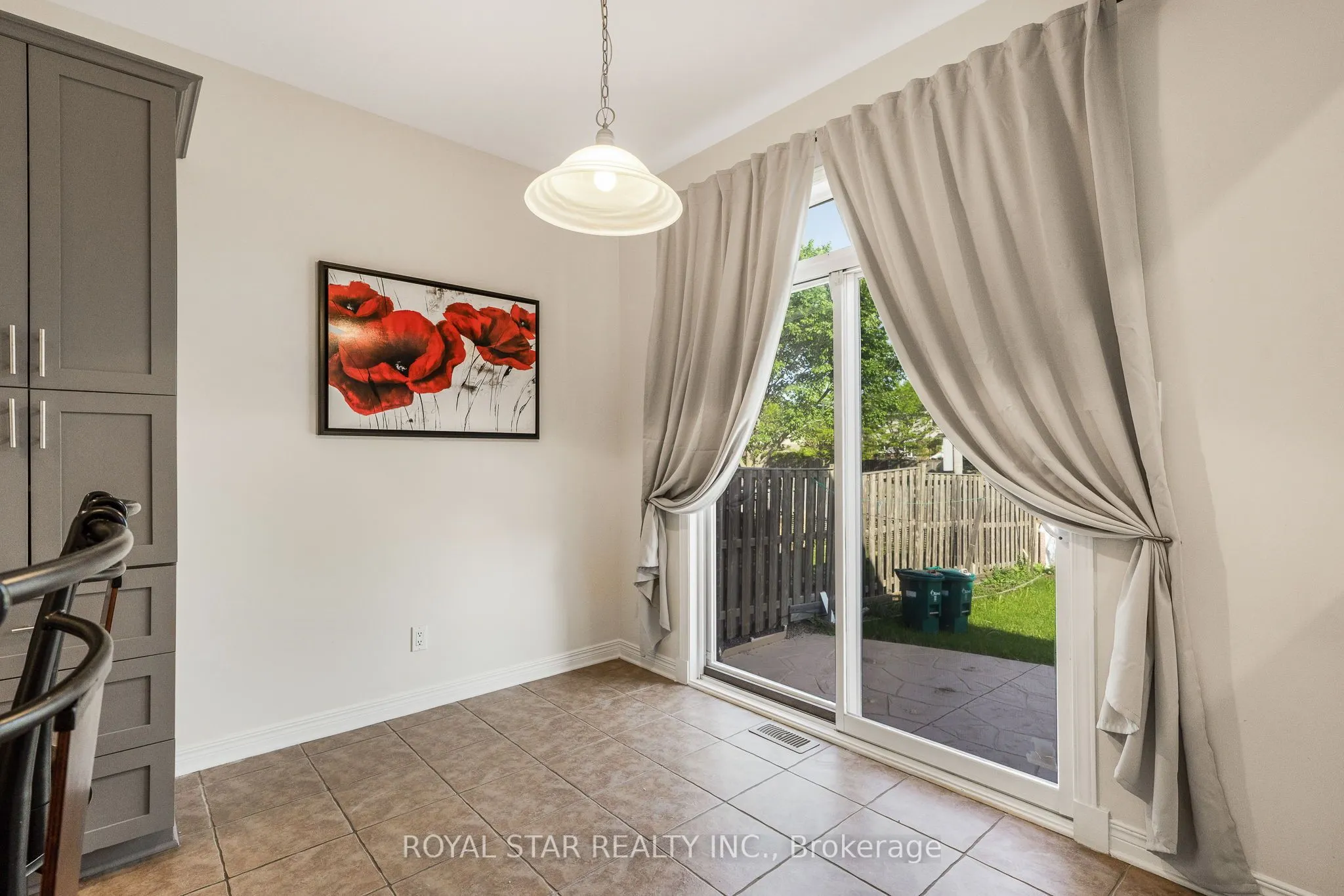 846 Feather Moss Way