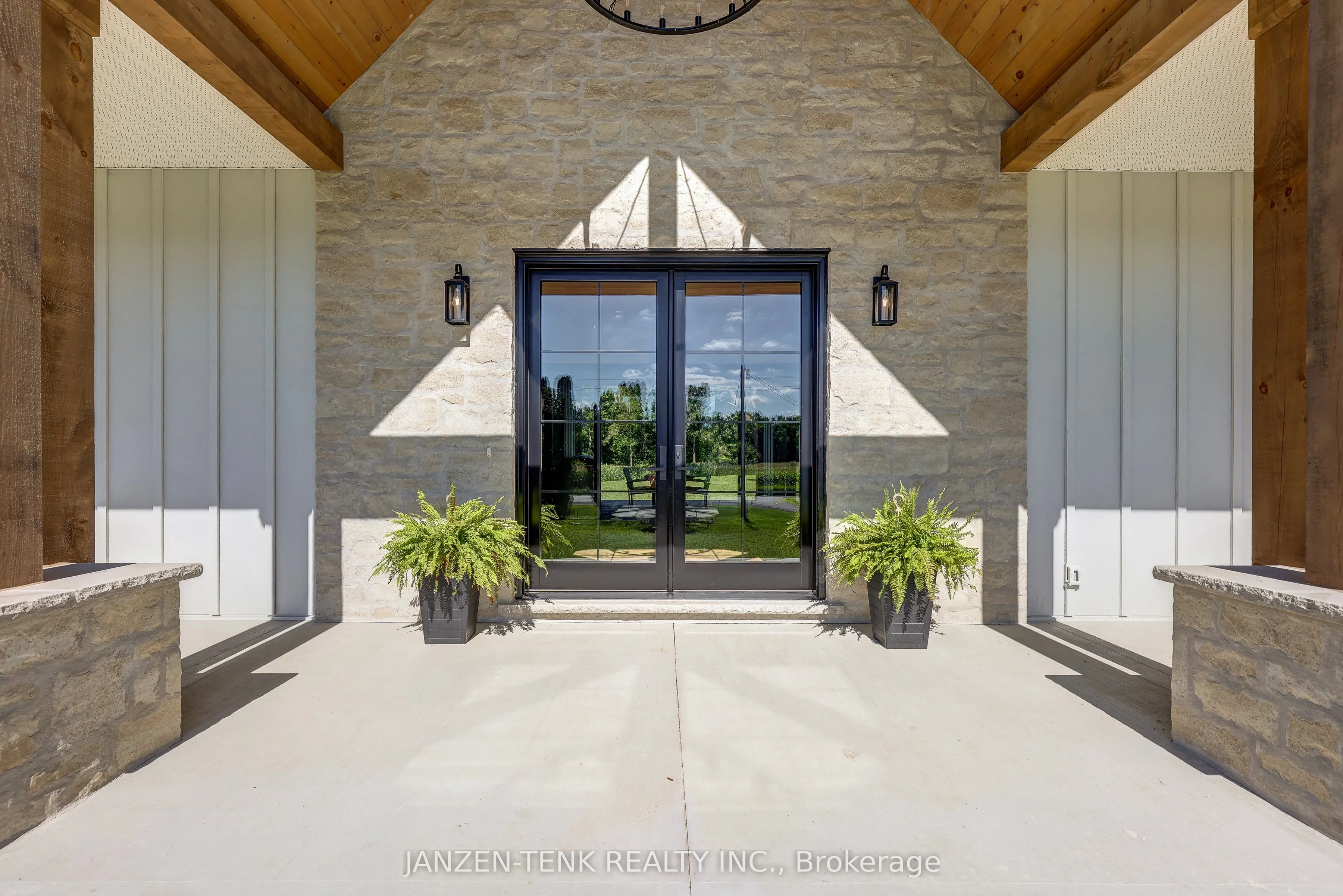 2946 Norfolk Cty Rd 23 Road