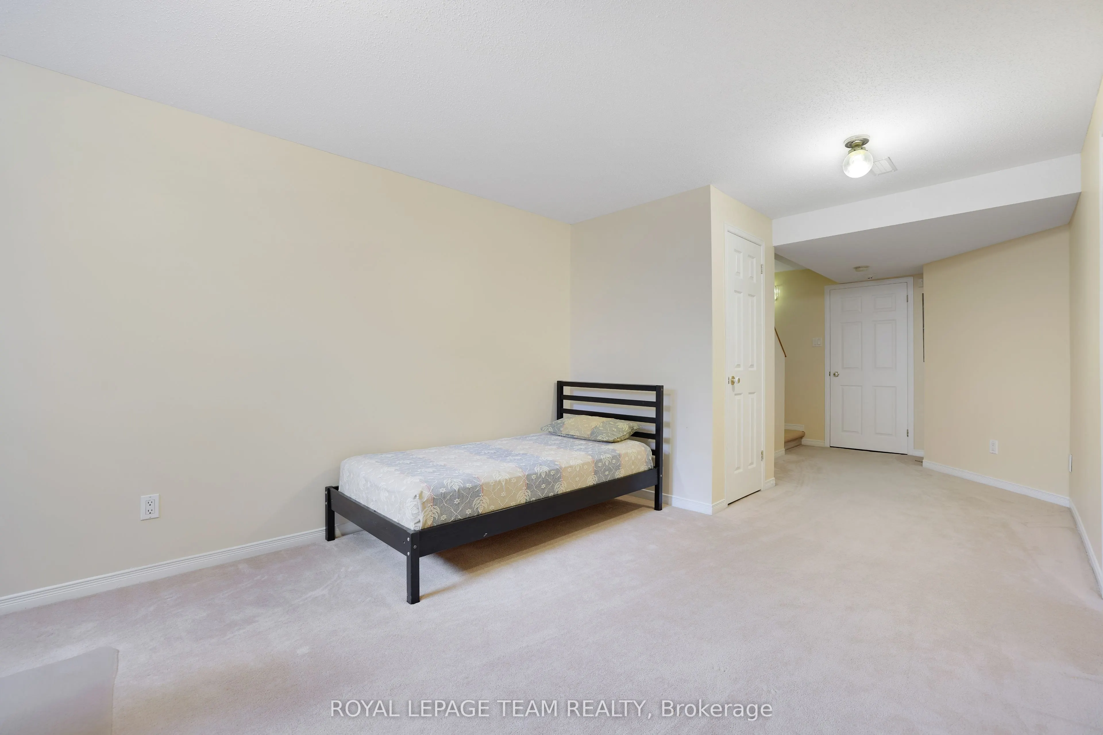 144 Deercroft Avenue