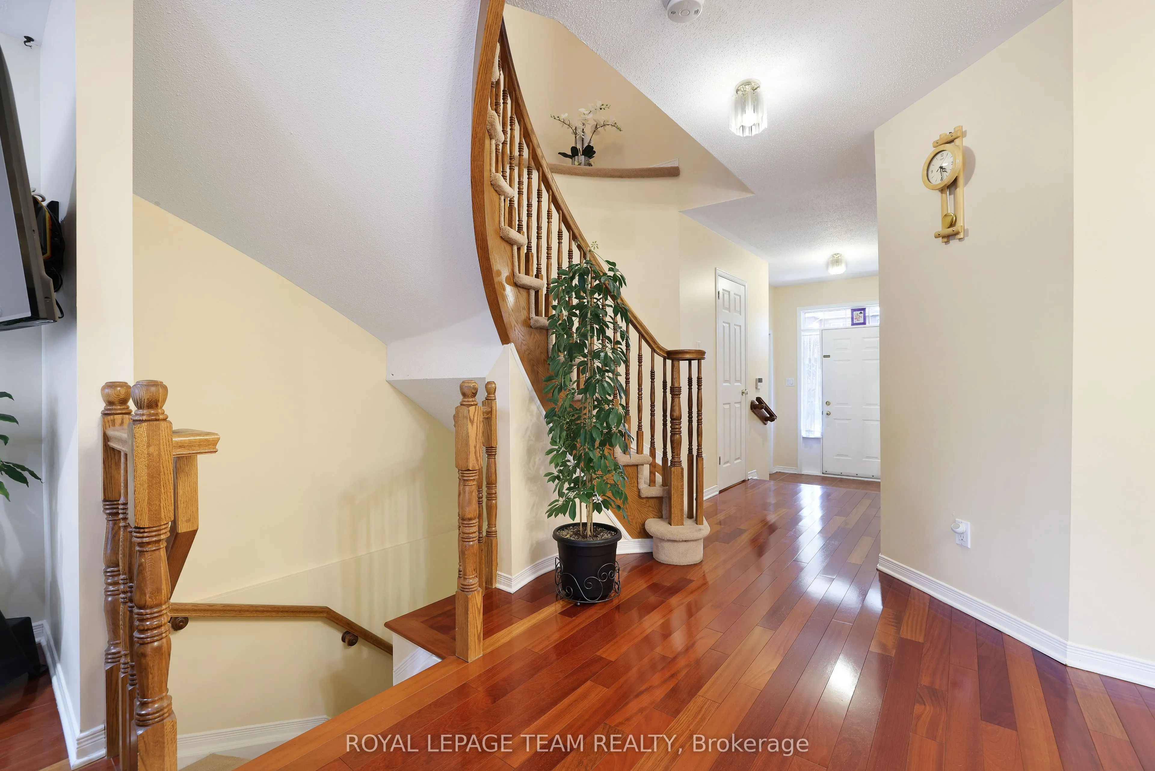 144 Deercroft Avenue