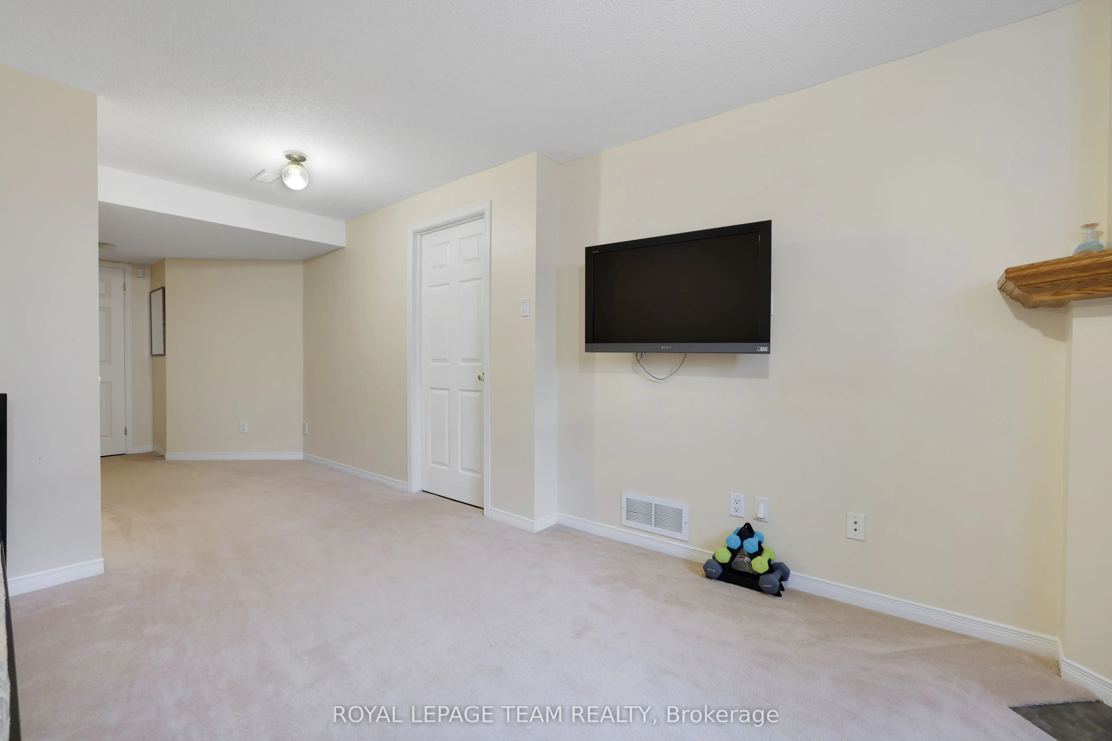 144 Deercroft Avenue
