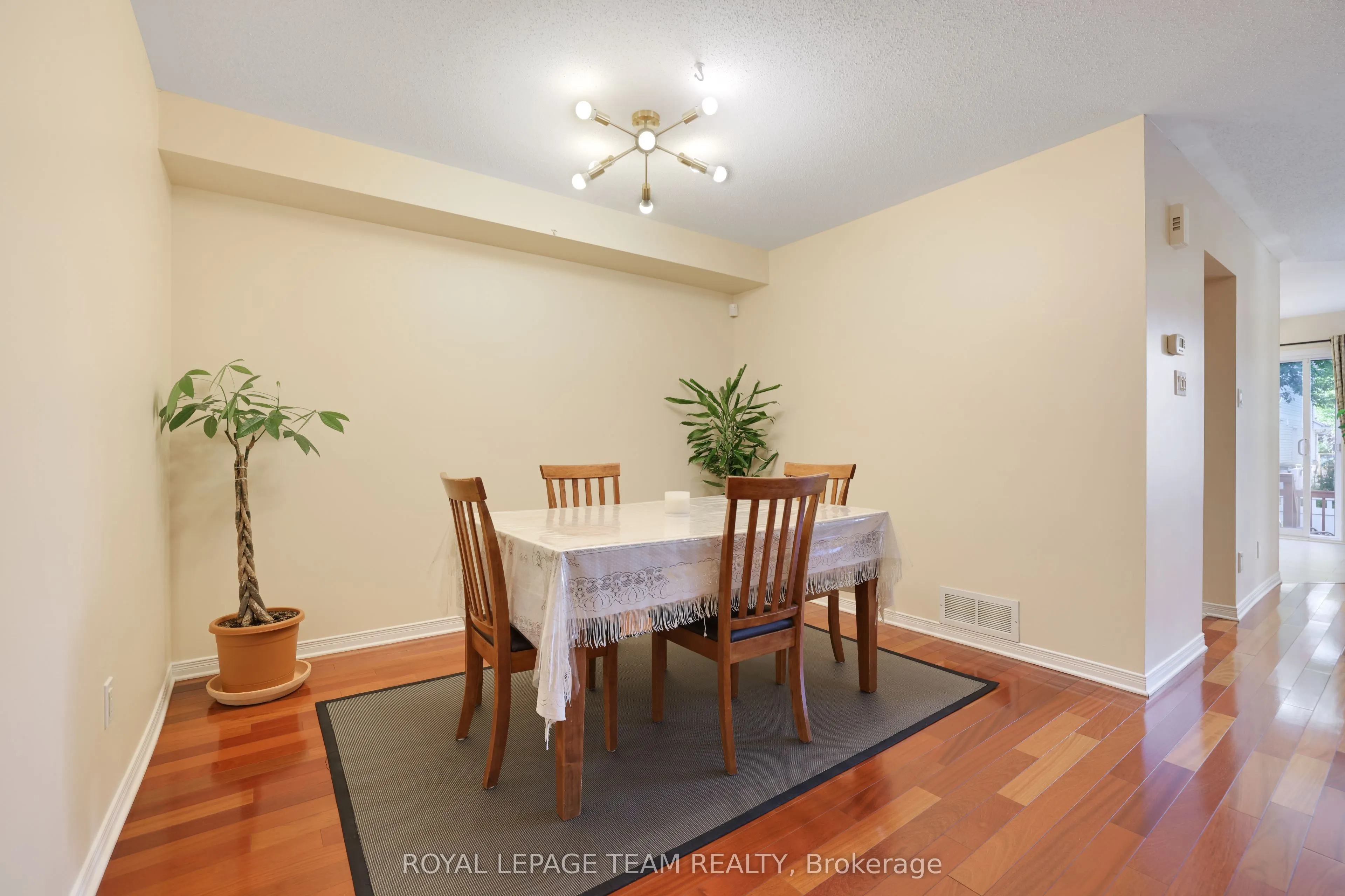 144 Deercroft Avenue