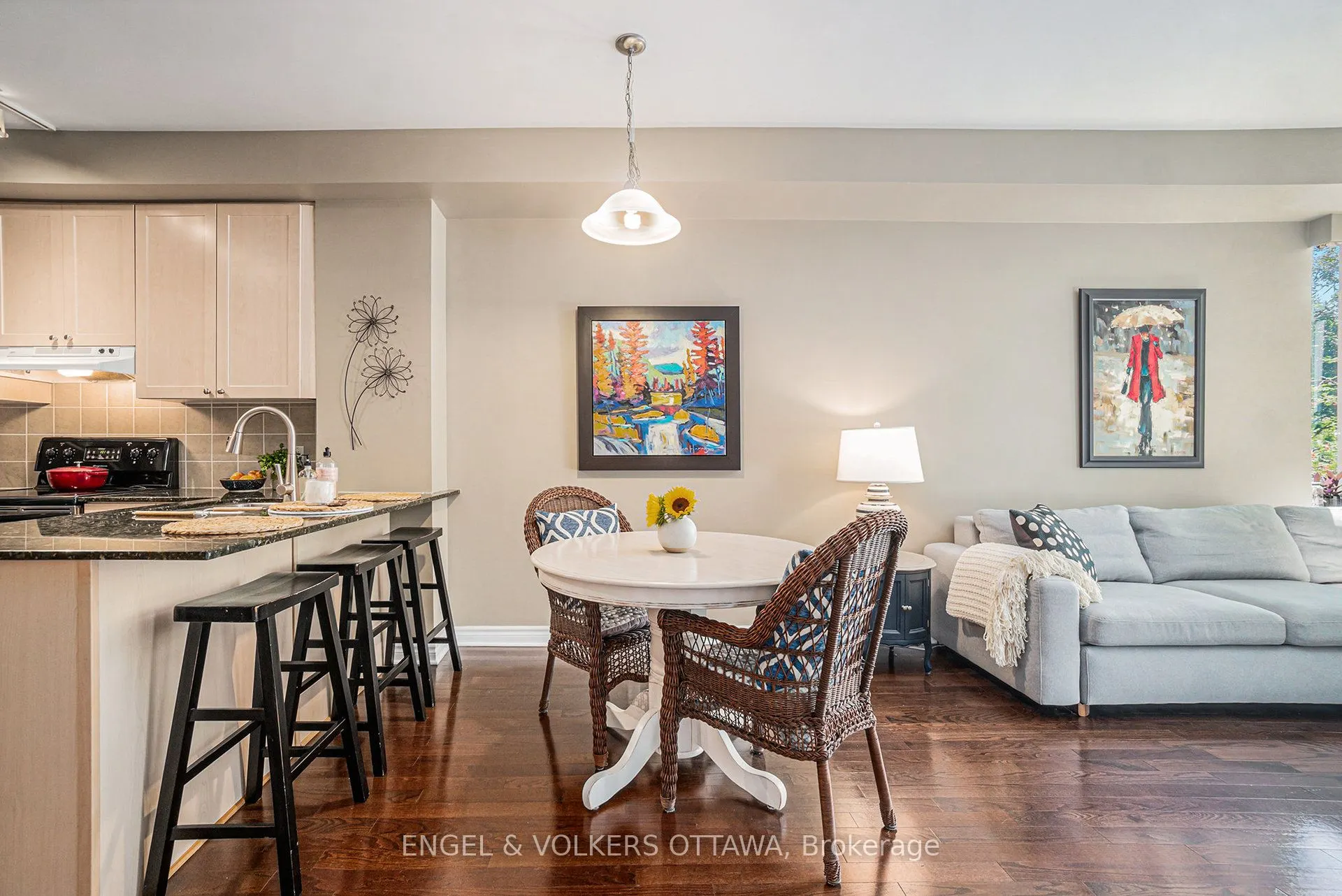 205 Bolton Street, #225